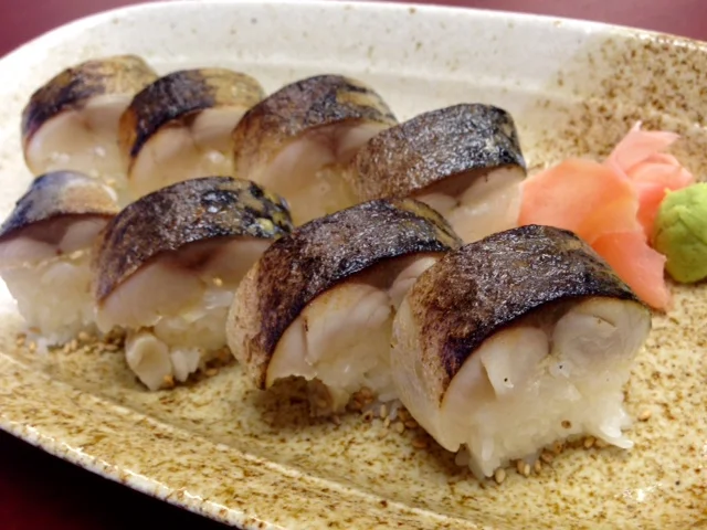 鯖棒寿司8pc.jpg