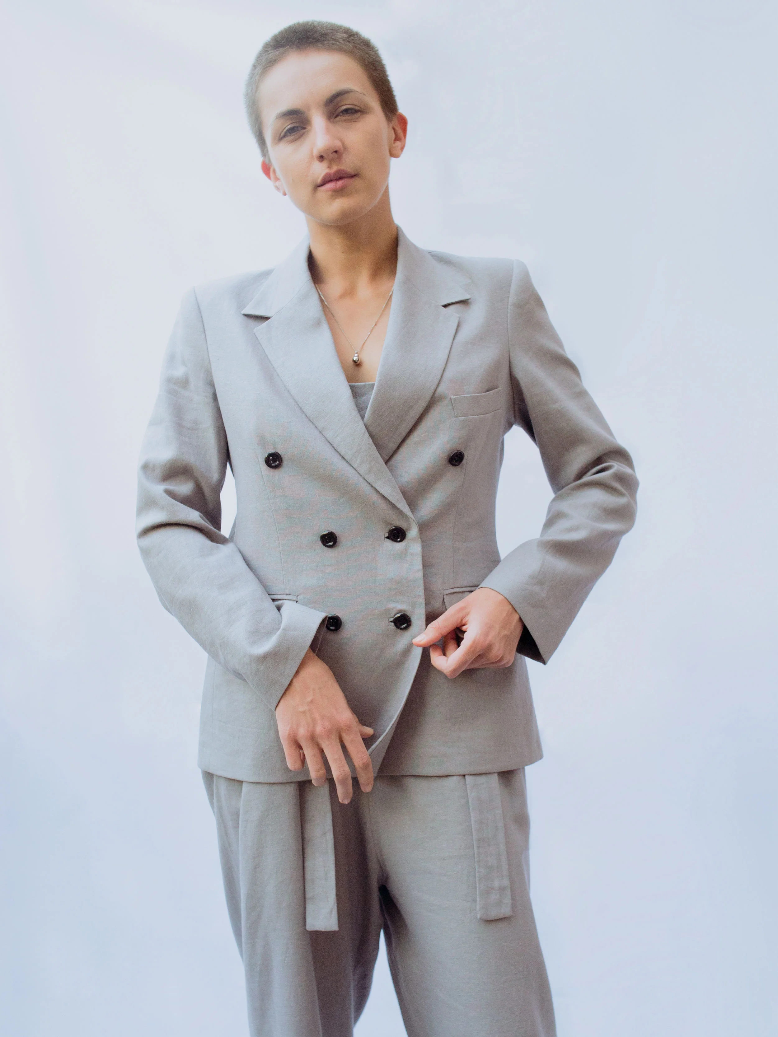 Frida_Linen_jacket_cloud.jpg