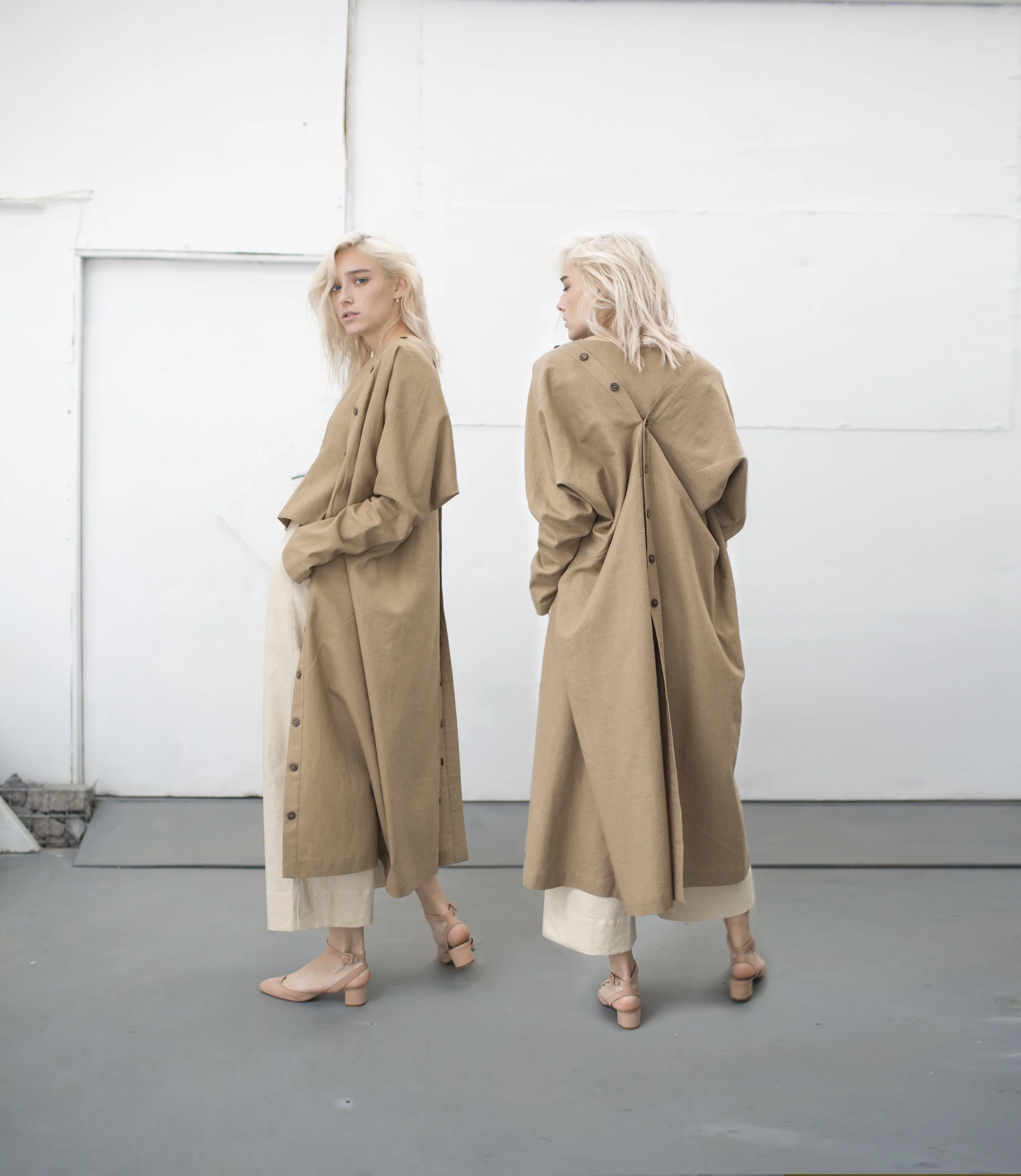 Cardigan BEige.jpg