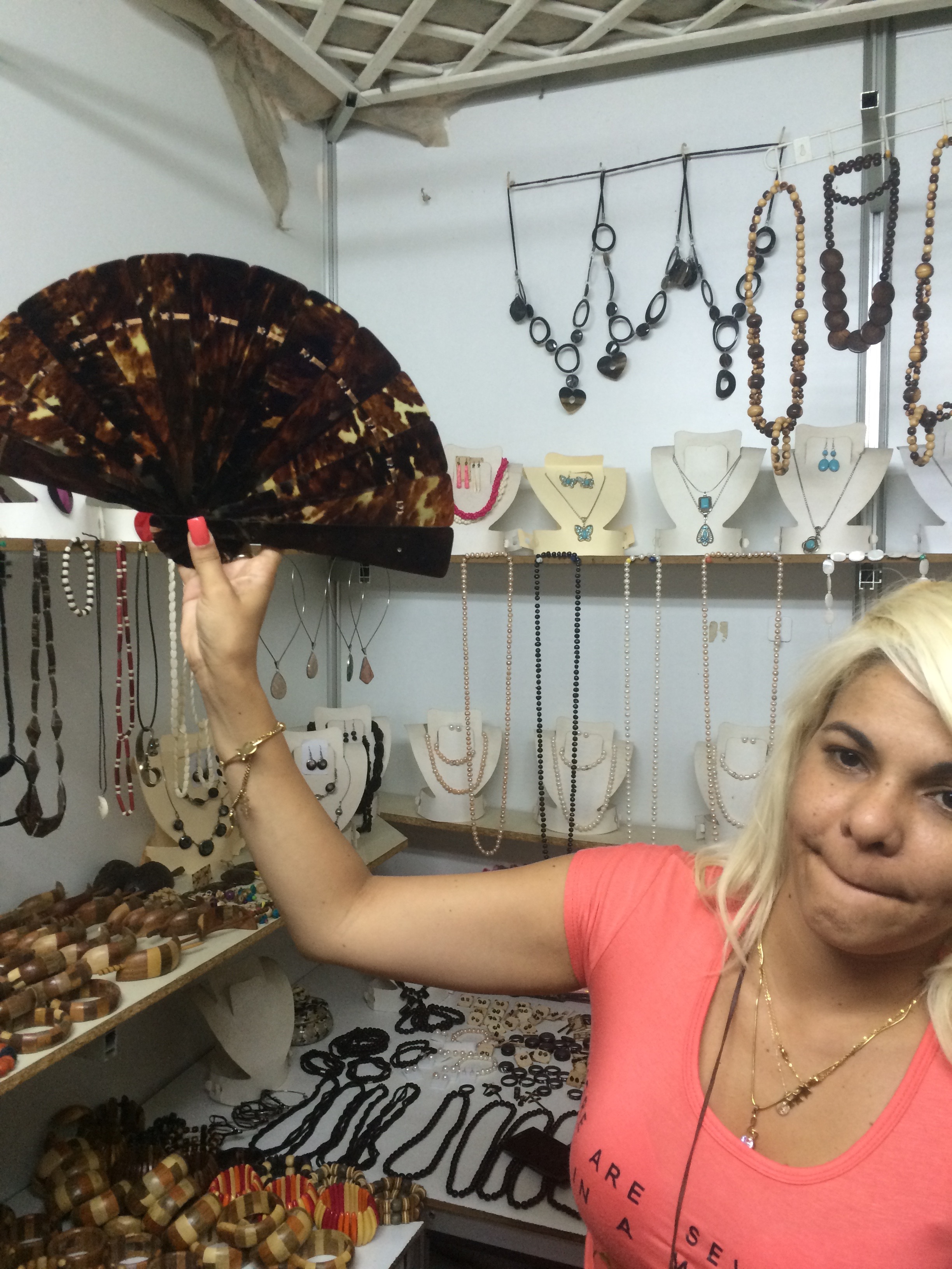 Fan made from hawksbill turtle shell for sale in Havana