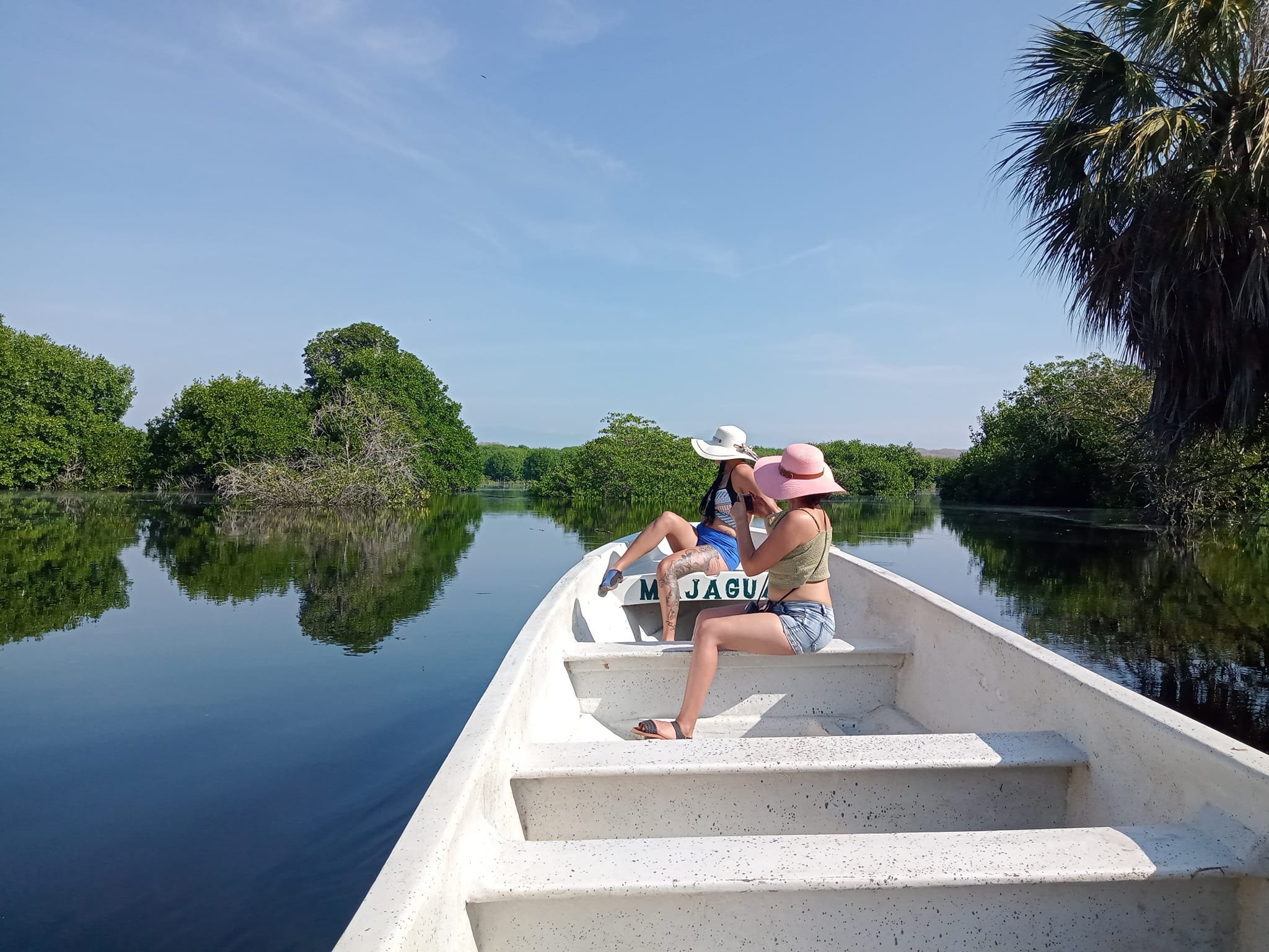  Mangrove tour in Ventanilla 