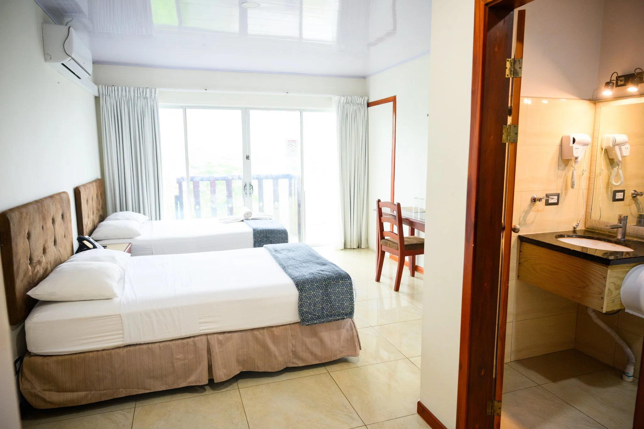 Hotel La Rosa de America