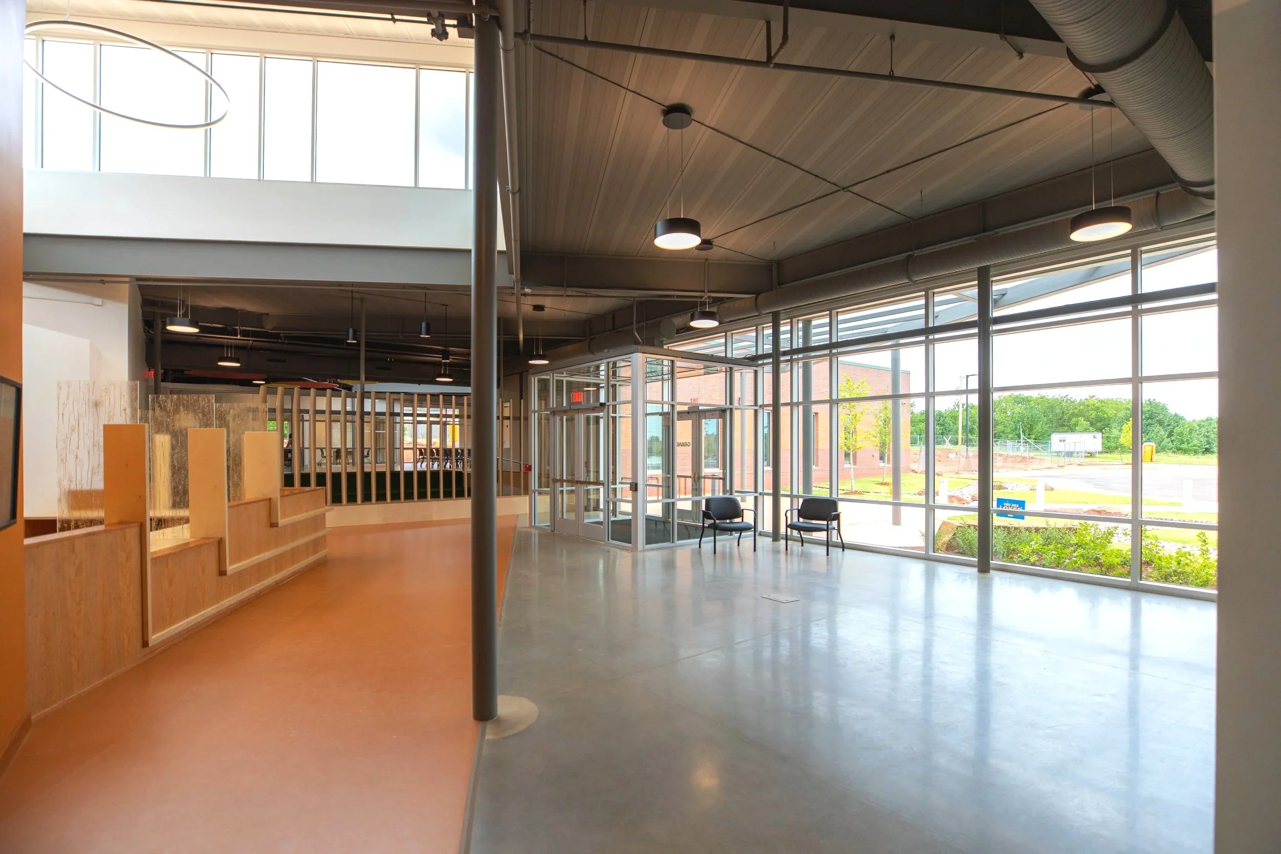 Interior05.jpg