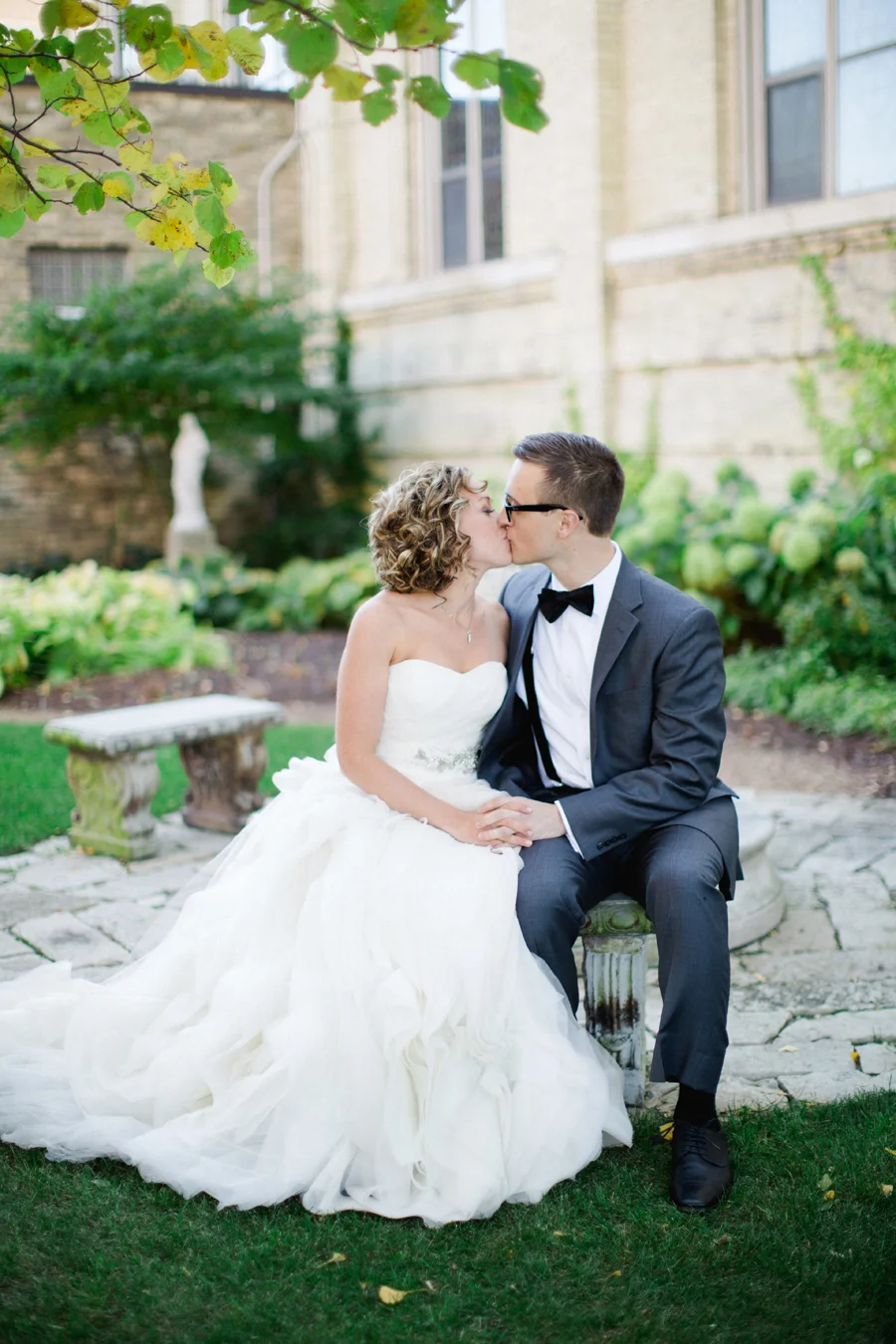 Valera & Ashley's Classy Downtown Milwaukee Wedding