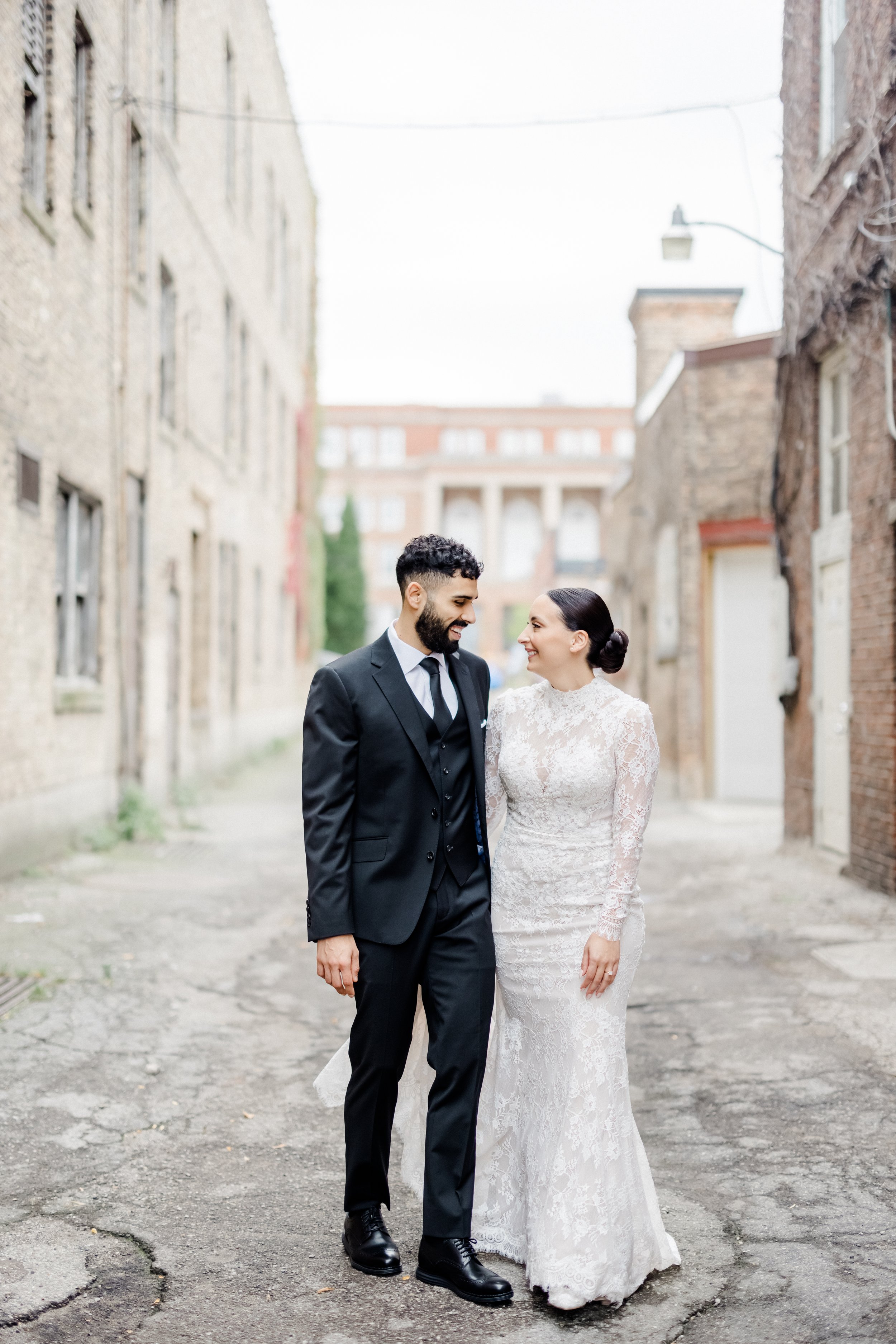 A Stunning Black &amp; White Wedding at Upper East | Jesus &amp; Kathy