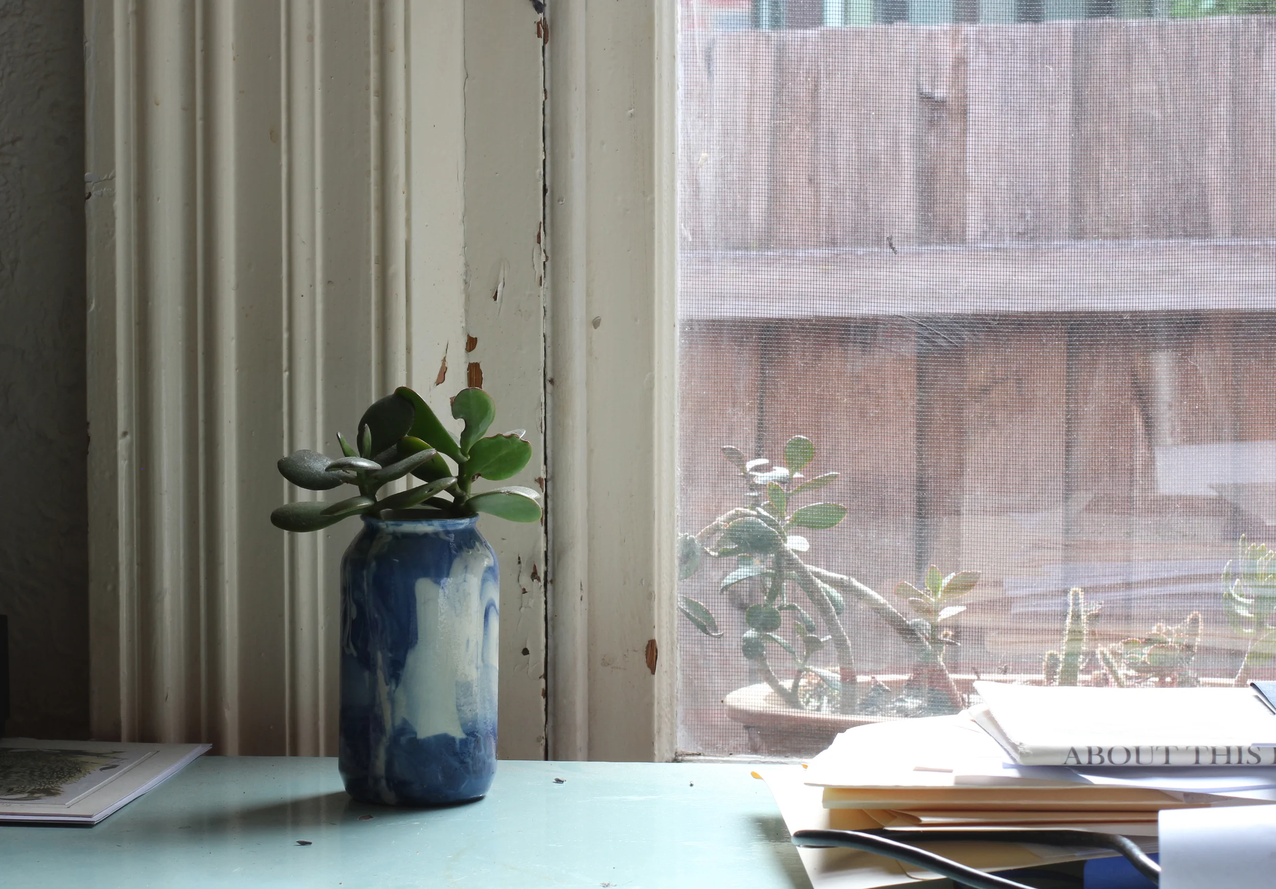vase bleu.jpg