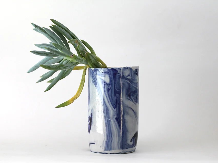 M vase straight 2.jpg