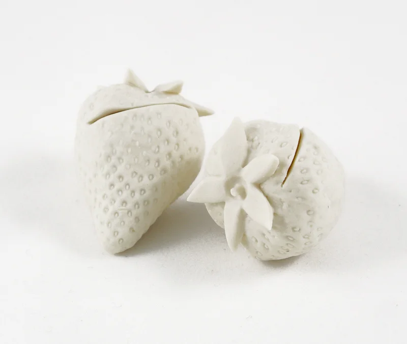strawberry-white4.jpg