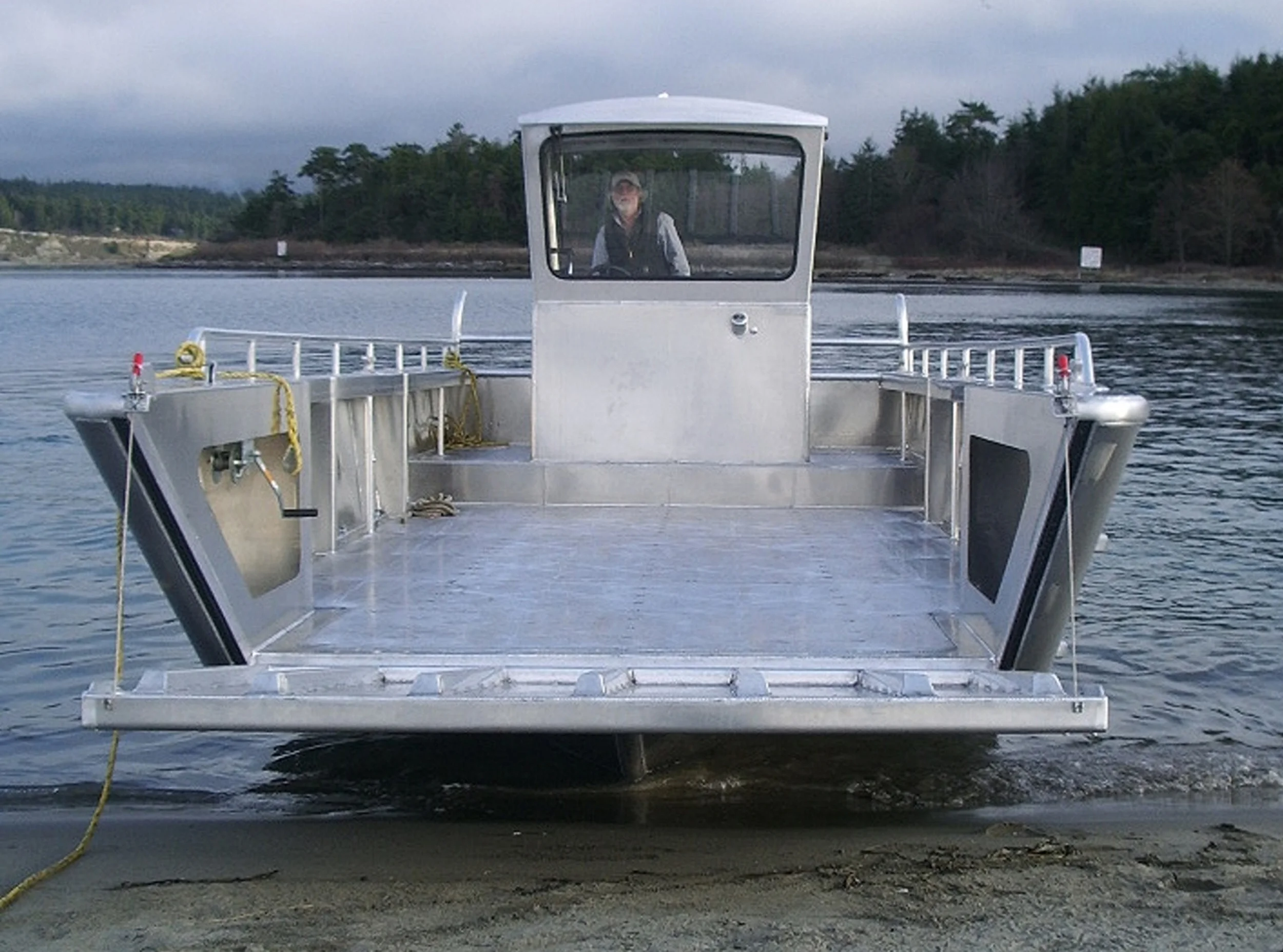 30 x 10 bow loader 005.JPG