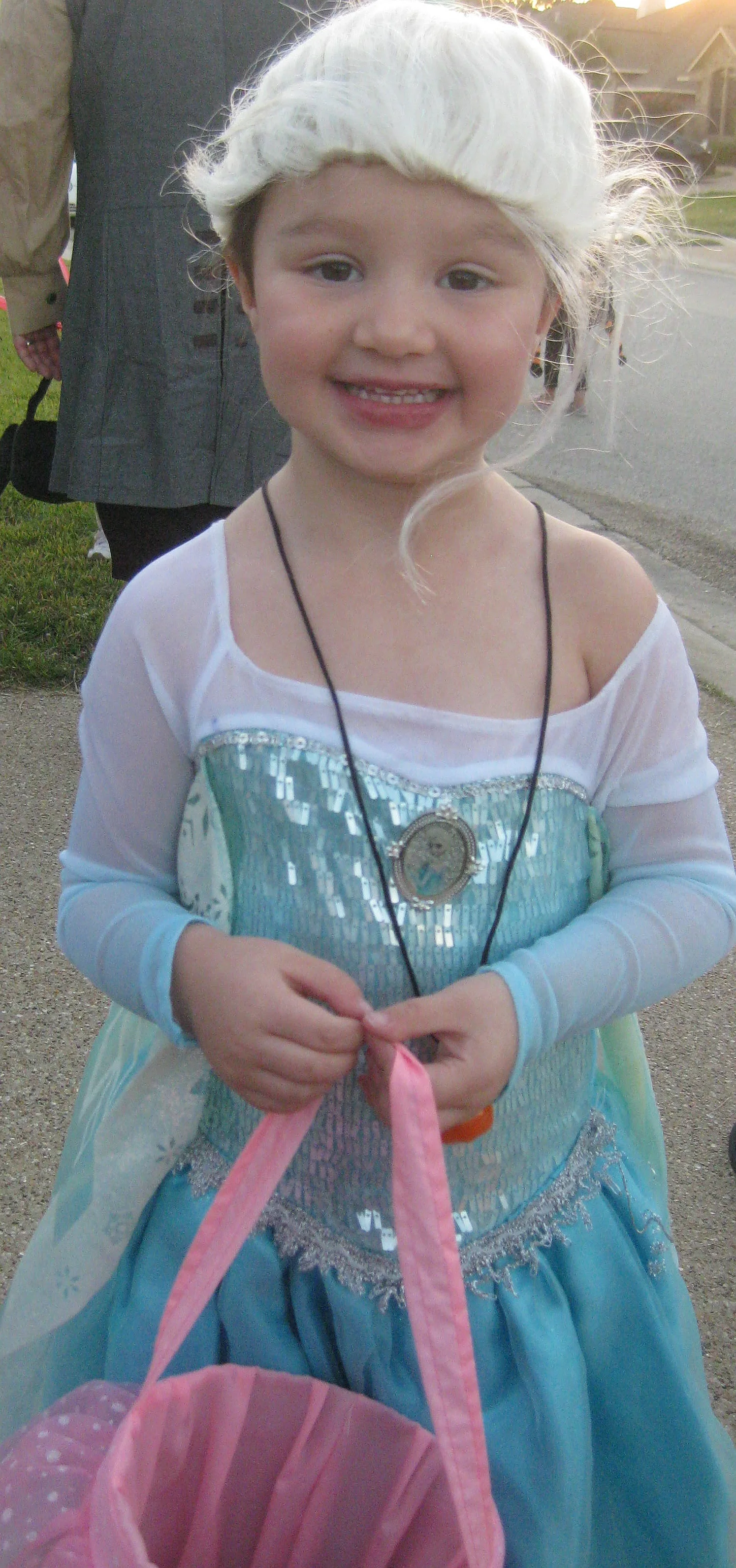 elsa with pink bag.jpg