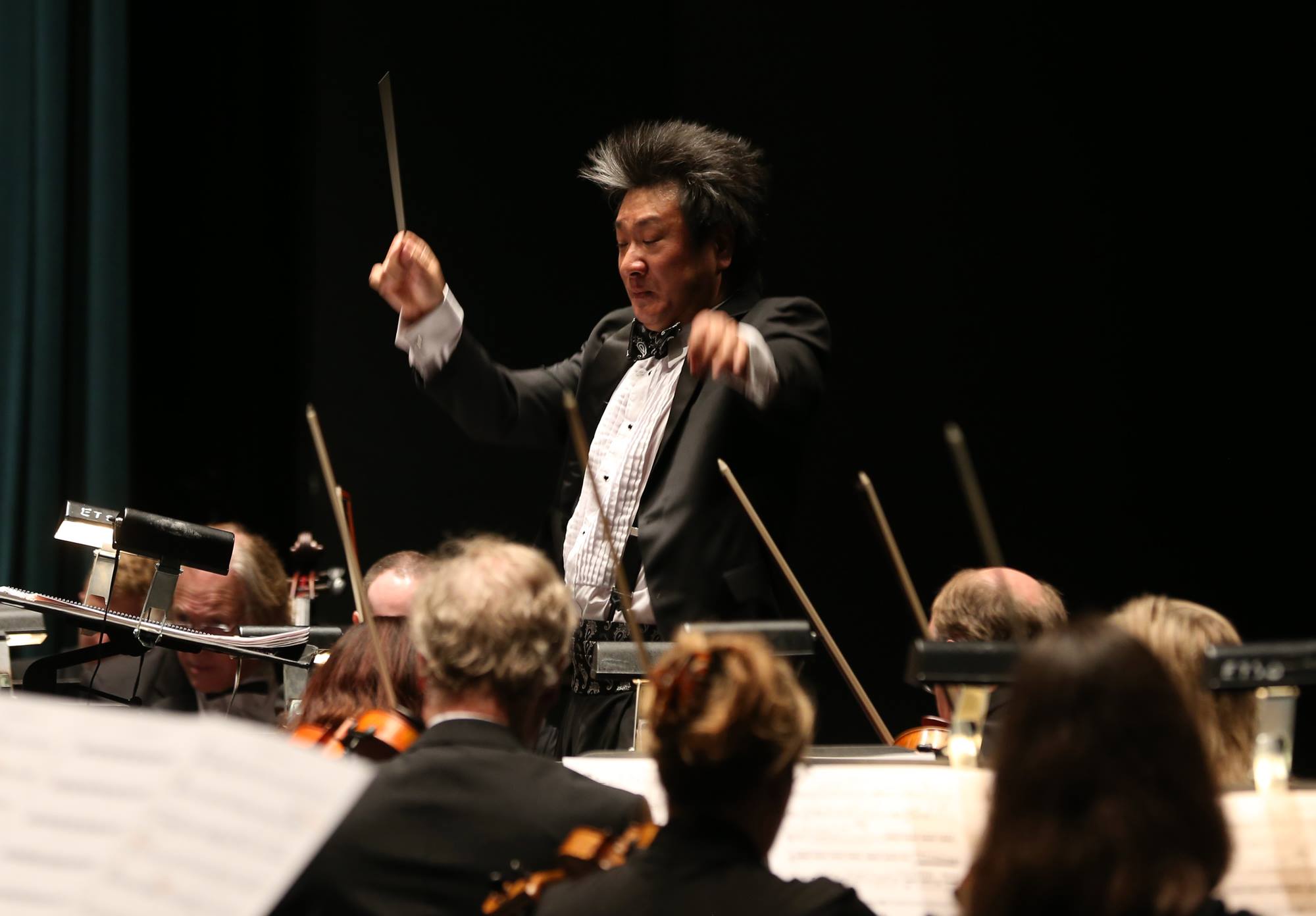 In March, the East Texas Symphony Orchestra premiered Glacier Bay under the direction of Richard Lee. 