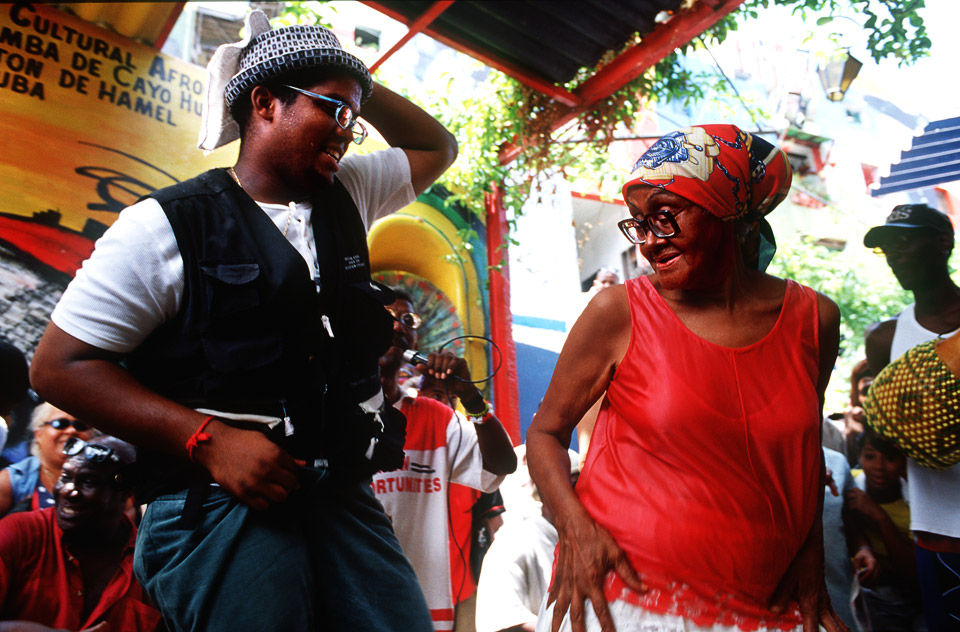 dancing couple, callejon de hamel, havanna, cuba 1999