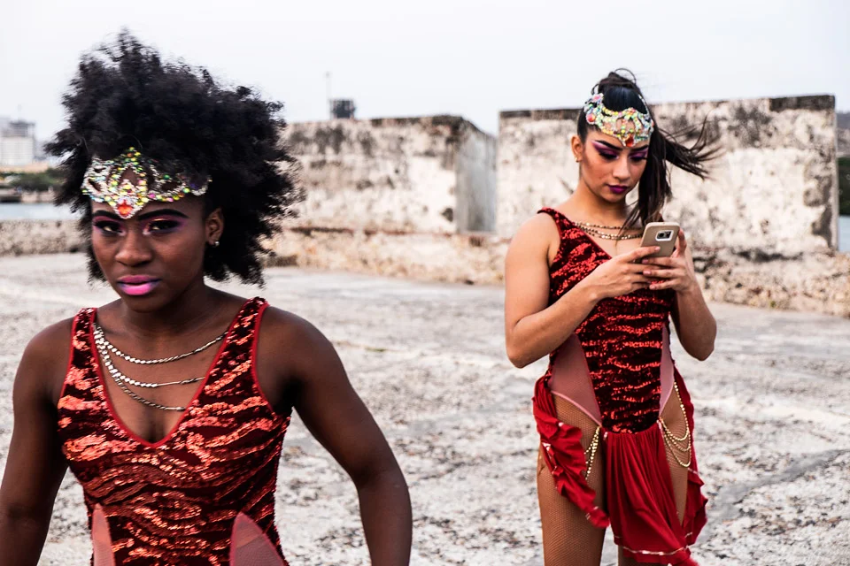 salsa dancers, cartagena, colombia 2019