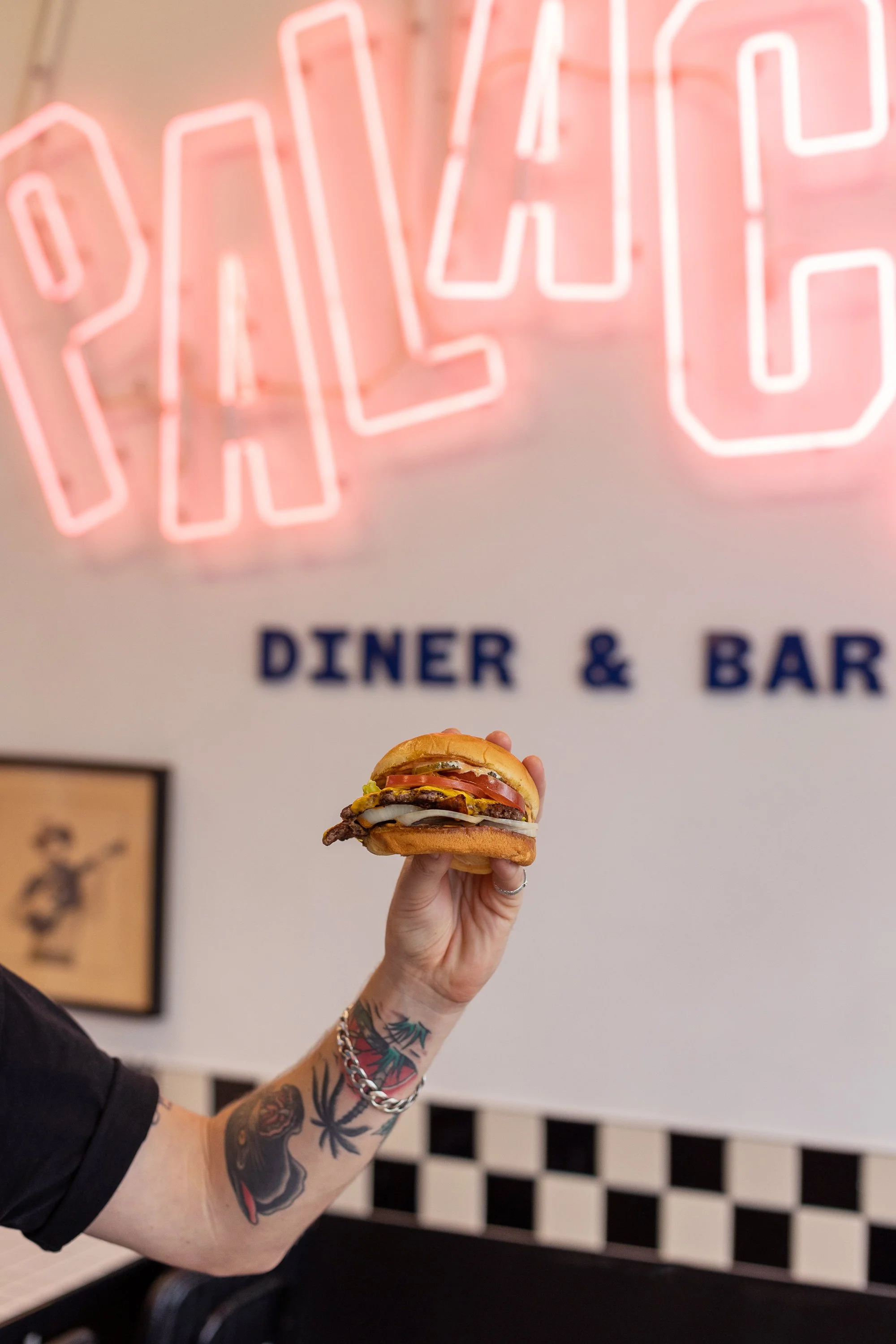 032-1C5A0121-palaceburgers.jpg