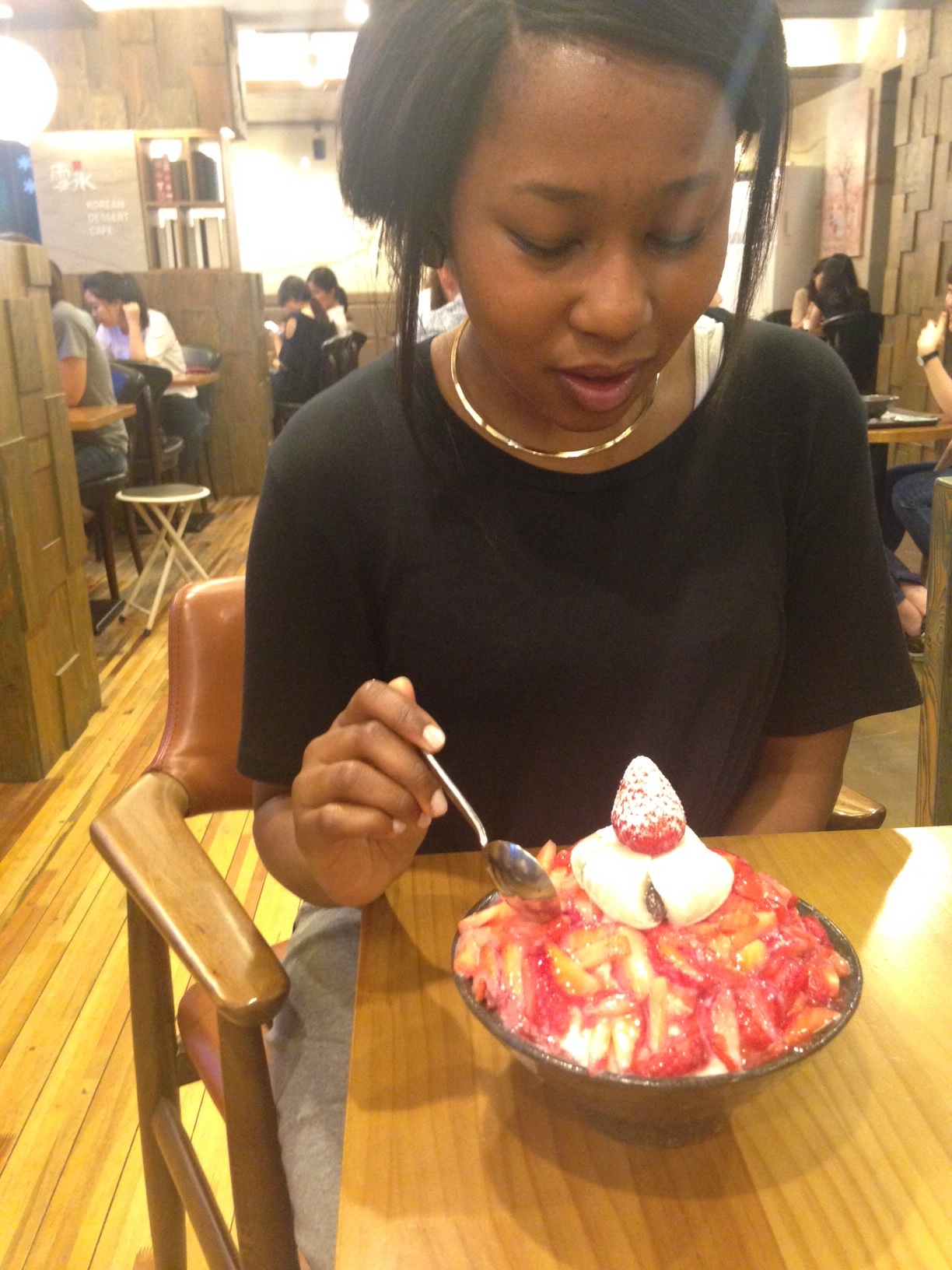 Beautiful K with our strawbery bingsoo