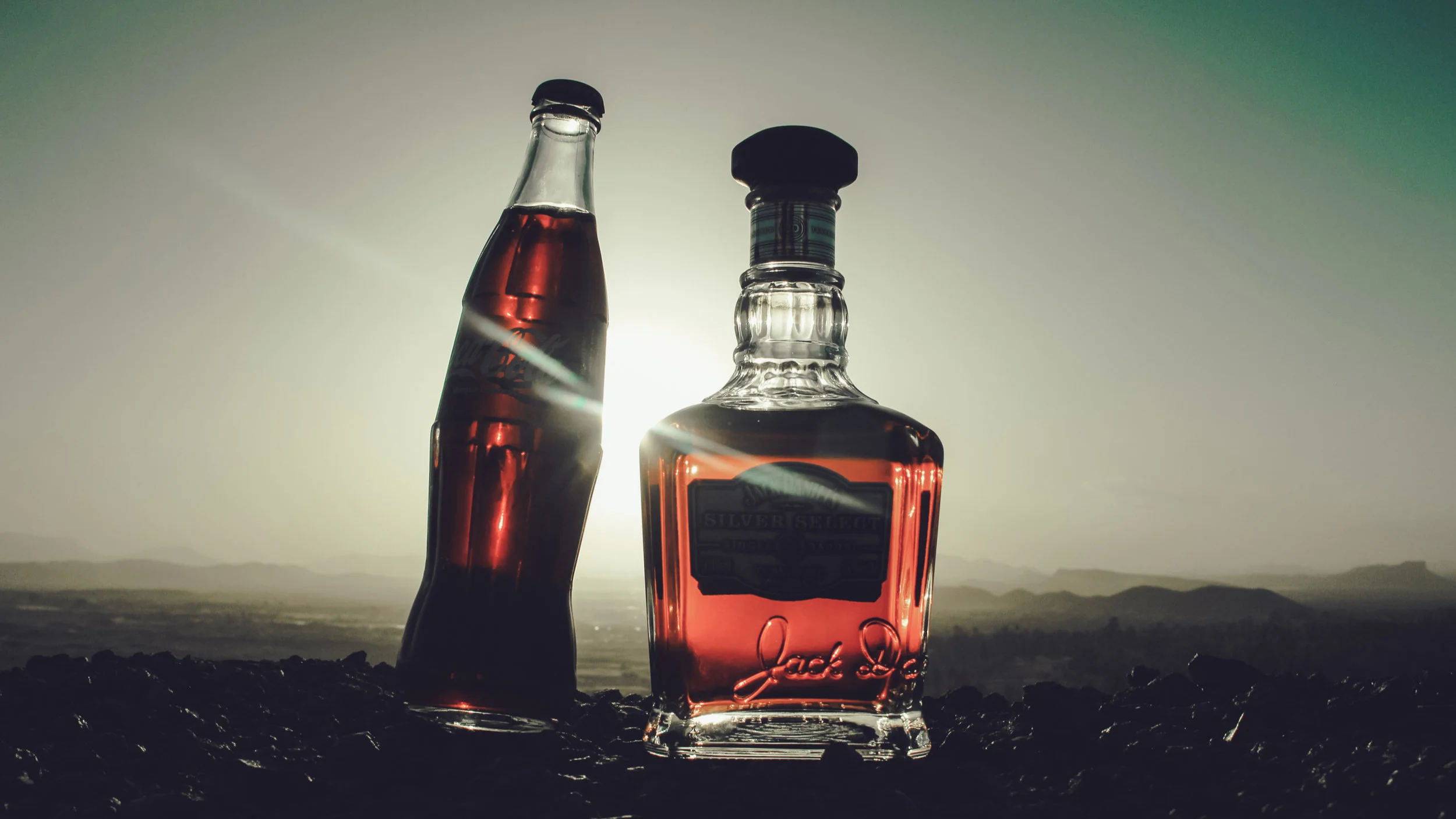 Whisky and coke mixer
