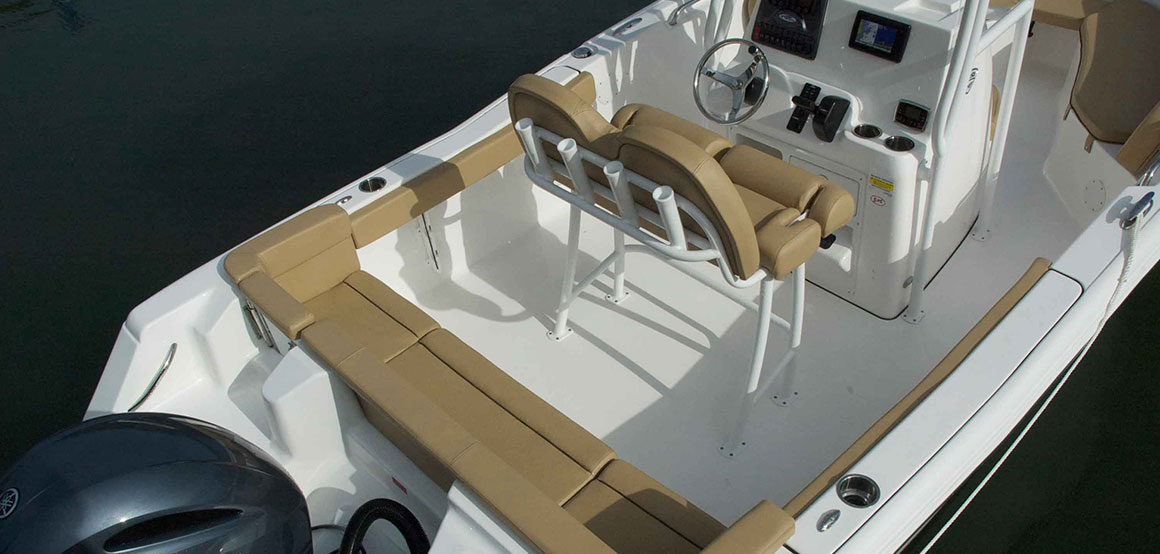 220_LXF8.jpg
