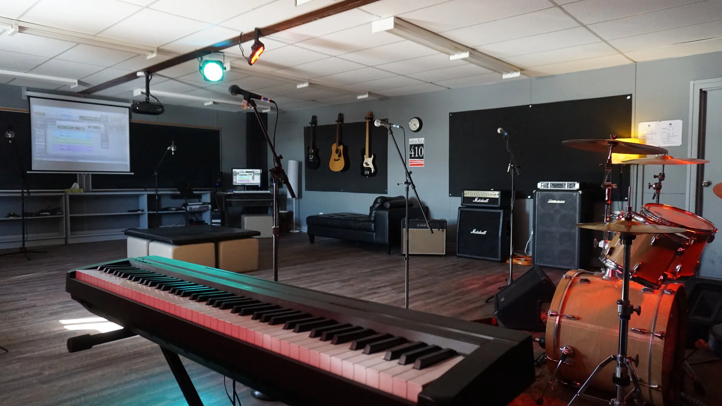 Studio410 Studio 410 Hamilton Rehearsal & Recording Room