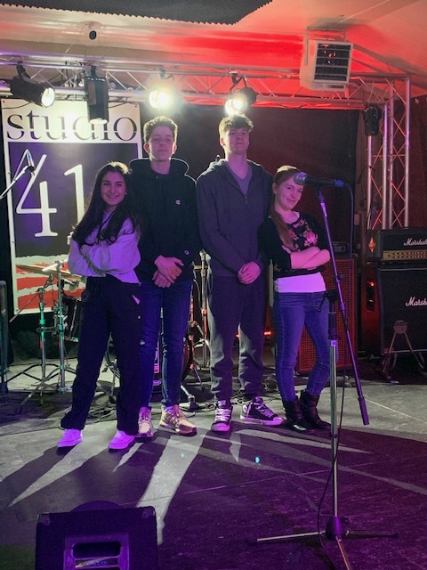 STUDIOE SENIOR BAND