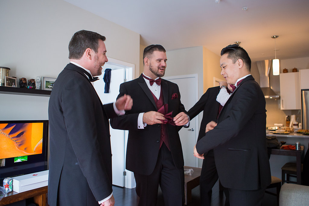 groom getting ready Mariage Montreal Wedding