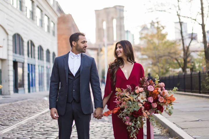 new york city brooklyn bridge engagement photoshoot