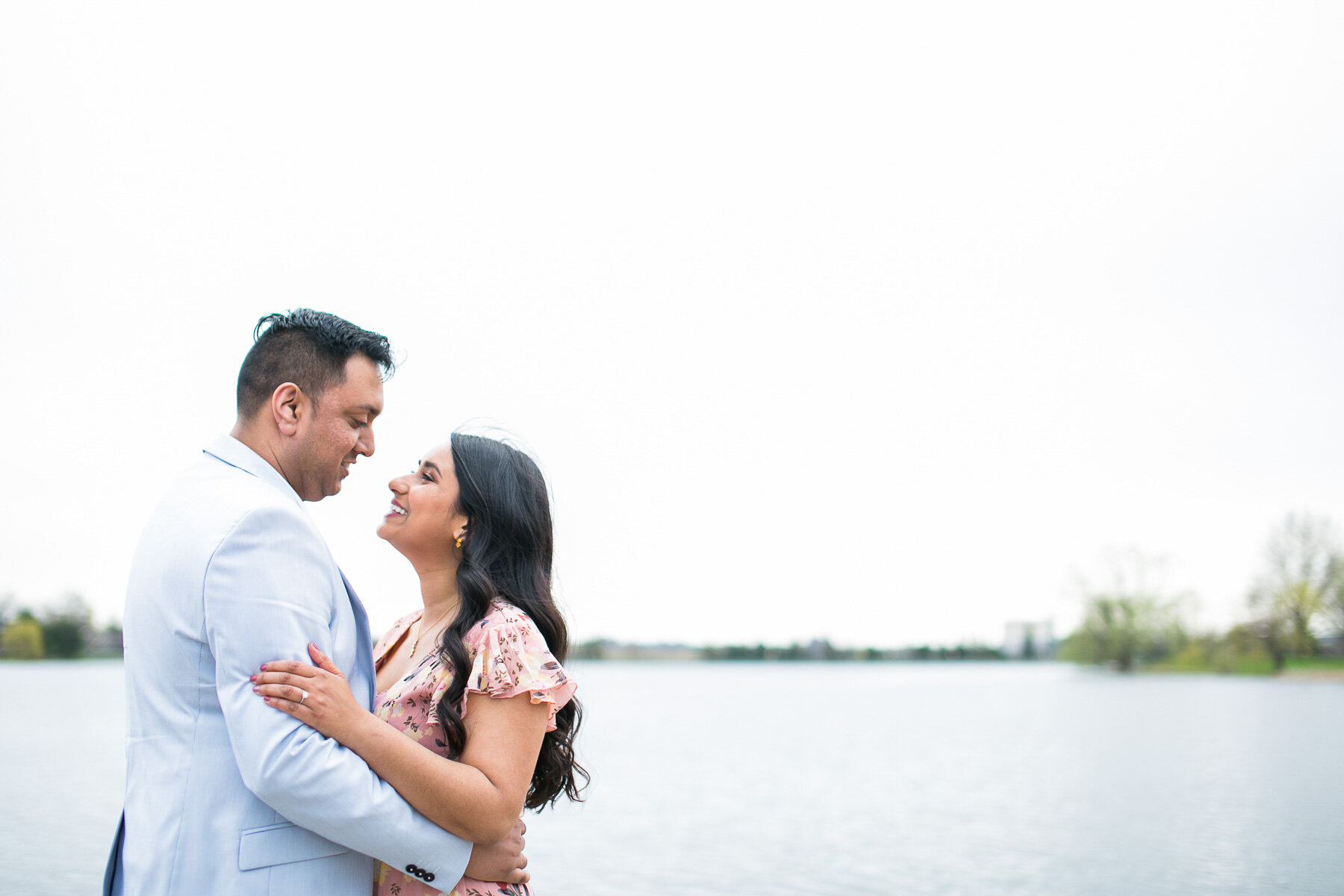 ottawa engagement photoshoot at Dow's Lake