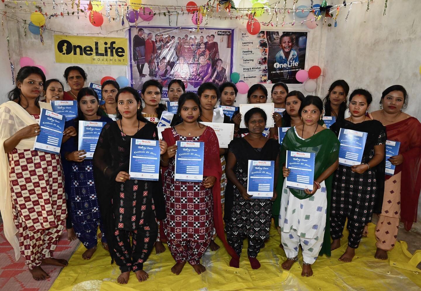 Congratulations to our OLM tailoring graduates!! 🎉

Tailoring has become more than just a marketable skill for these women from Puintula, a small village in Odisha. Tailoring has also helped them learn more about values, friendship, dedication, and 