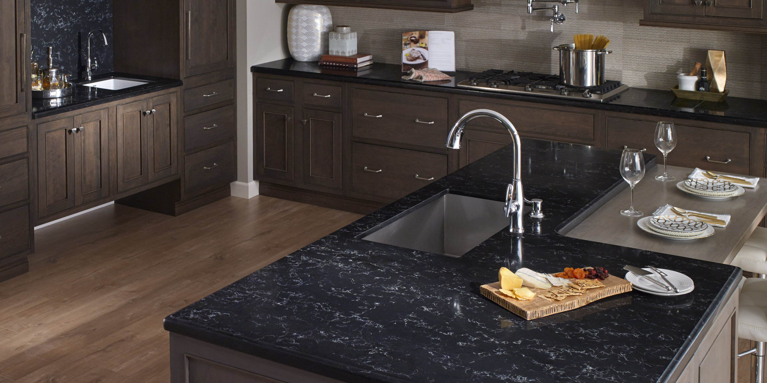 Onyx Carrara Zodiaq