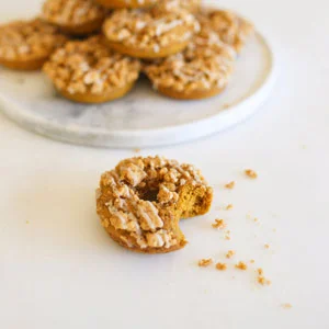 PUMPKIN CRUMBLE DONUTS
