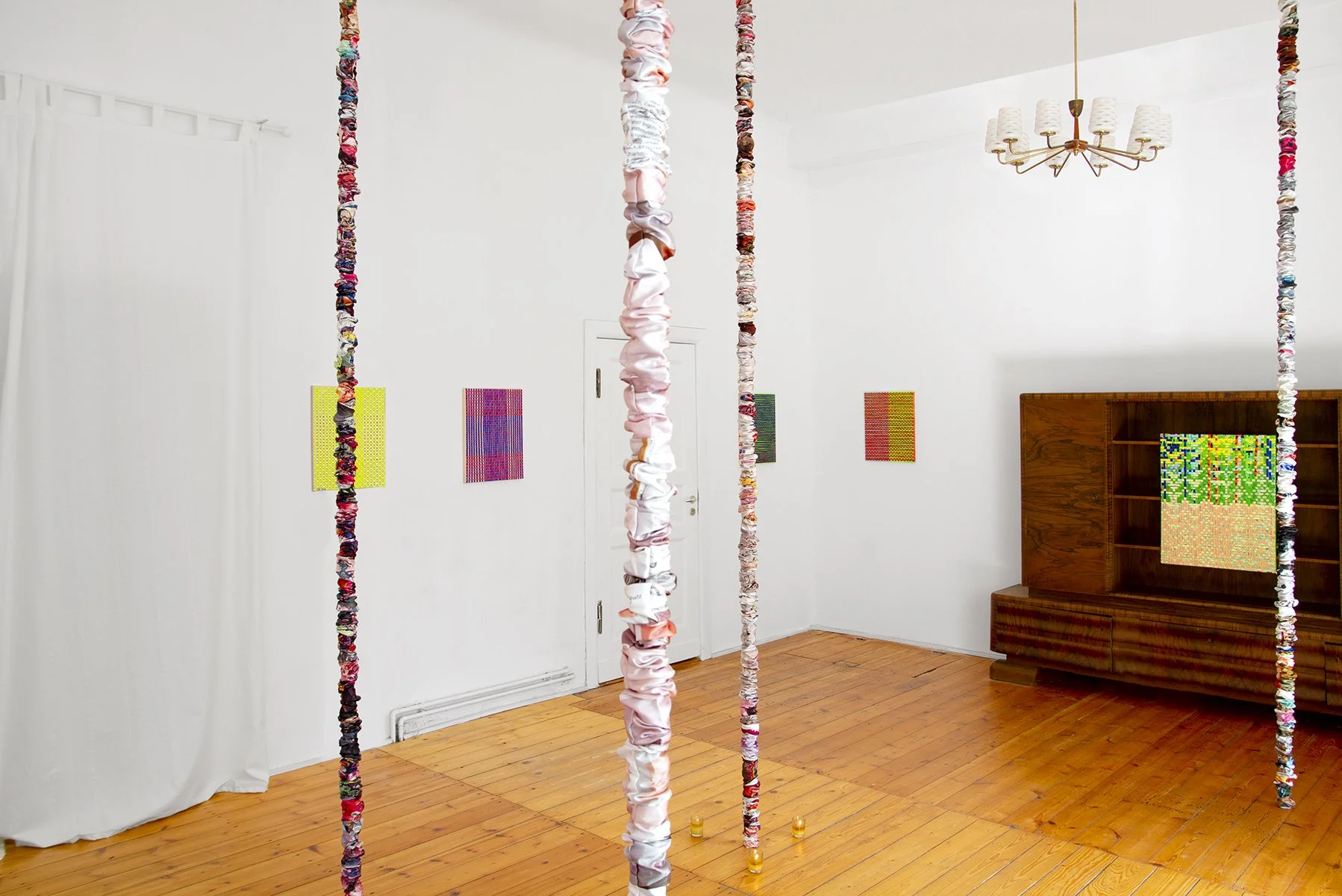 Installation view, Katy Kirbach + Matt Morris, RUSCHMAN in Berlin, 2019. Photo by Enno Schramm.