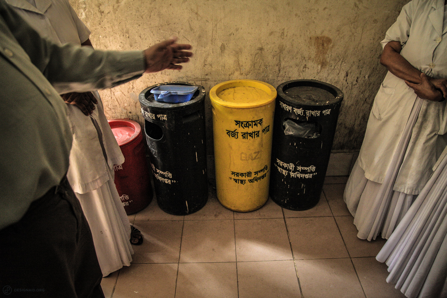  Labelled waste bins still end up with mixed waste, creating an infectious environment for waste treatment 