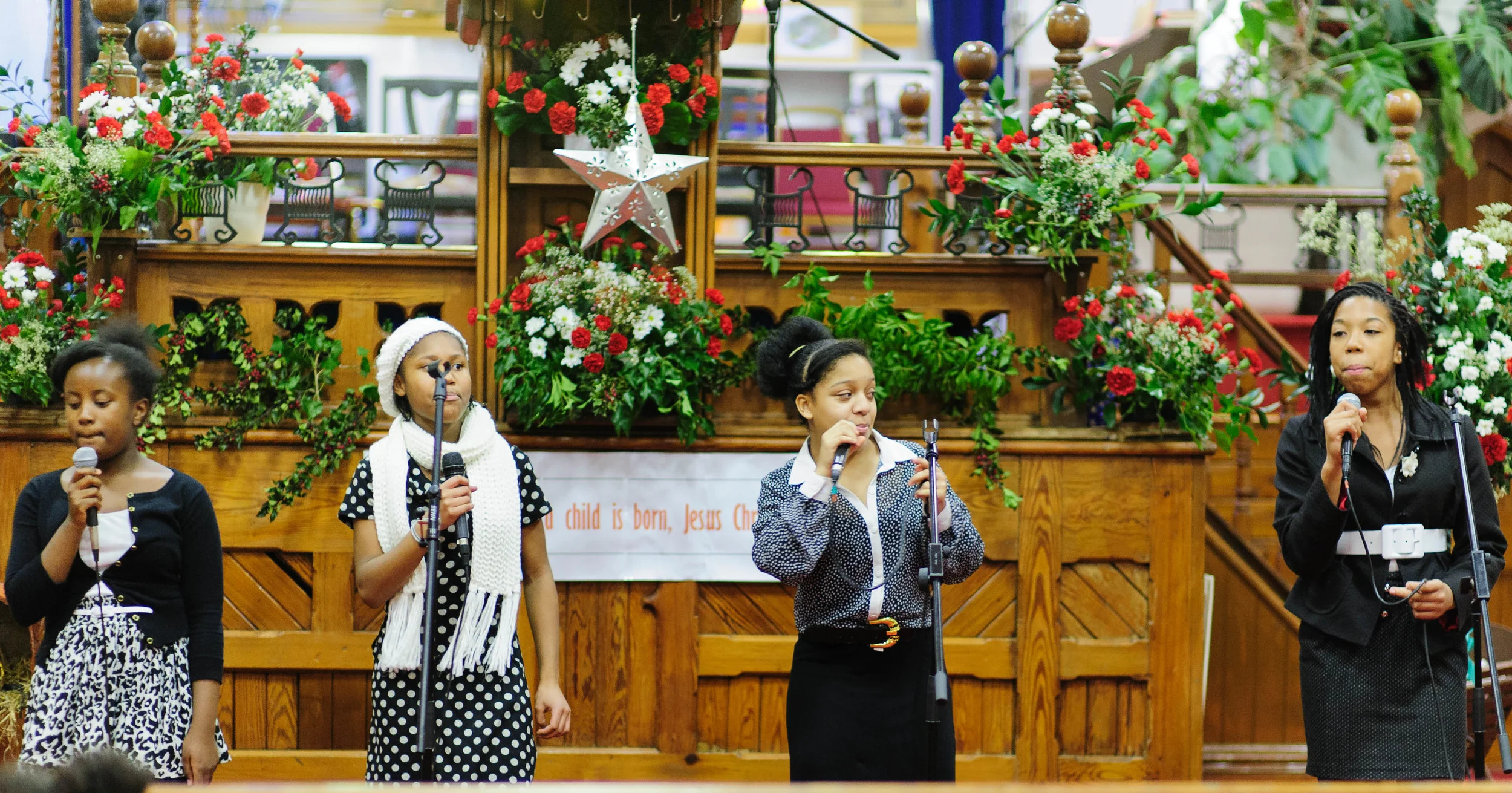 Pilgrim Youth Christmas 2011-16.JPG