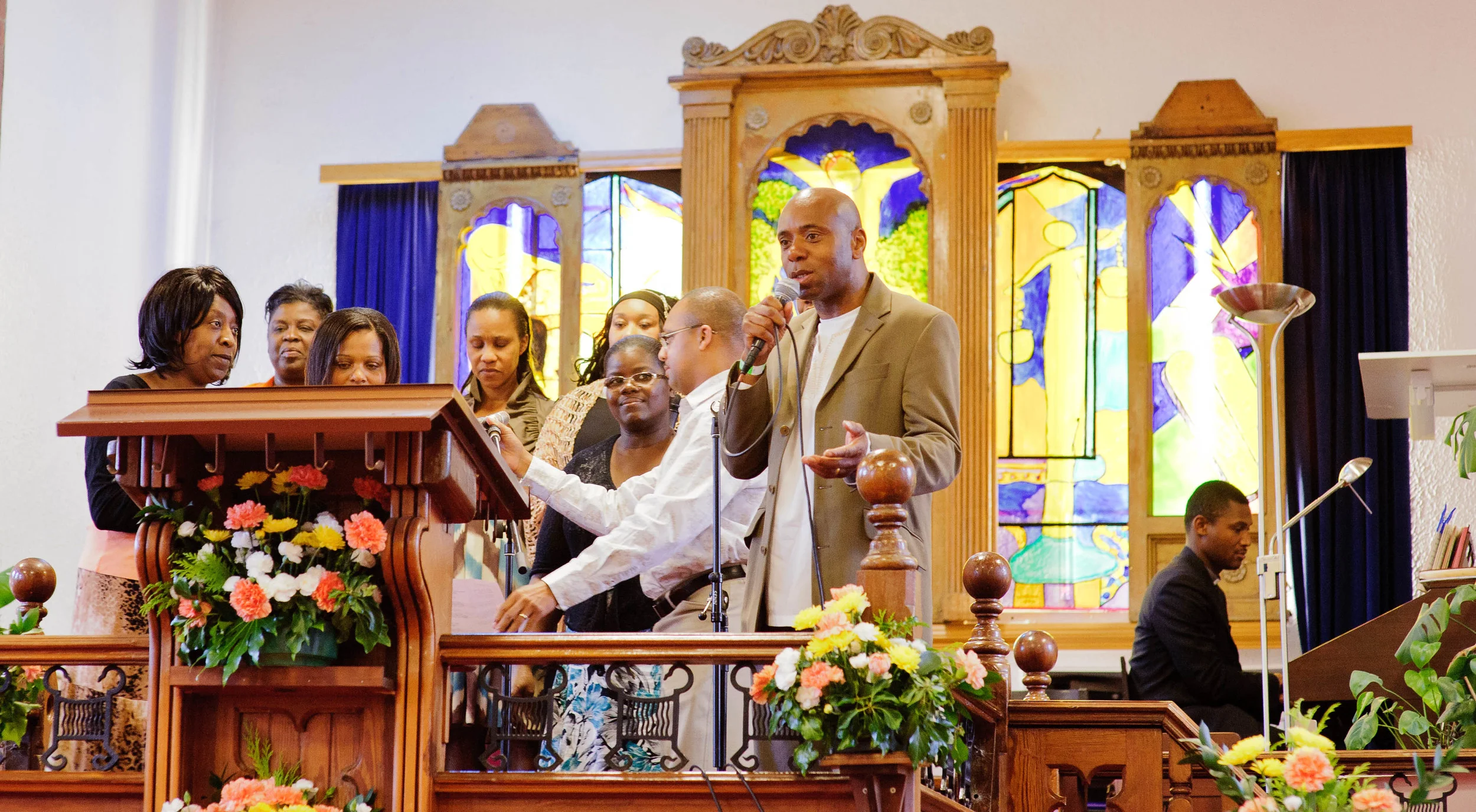 Request a performance CLICK HERE