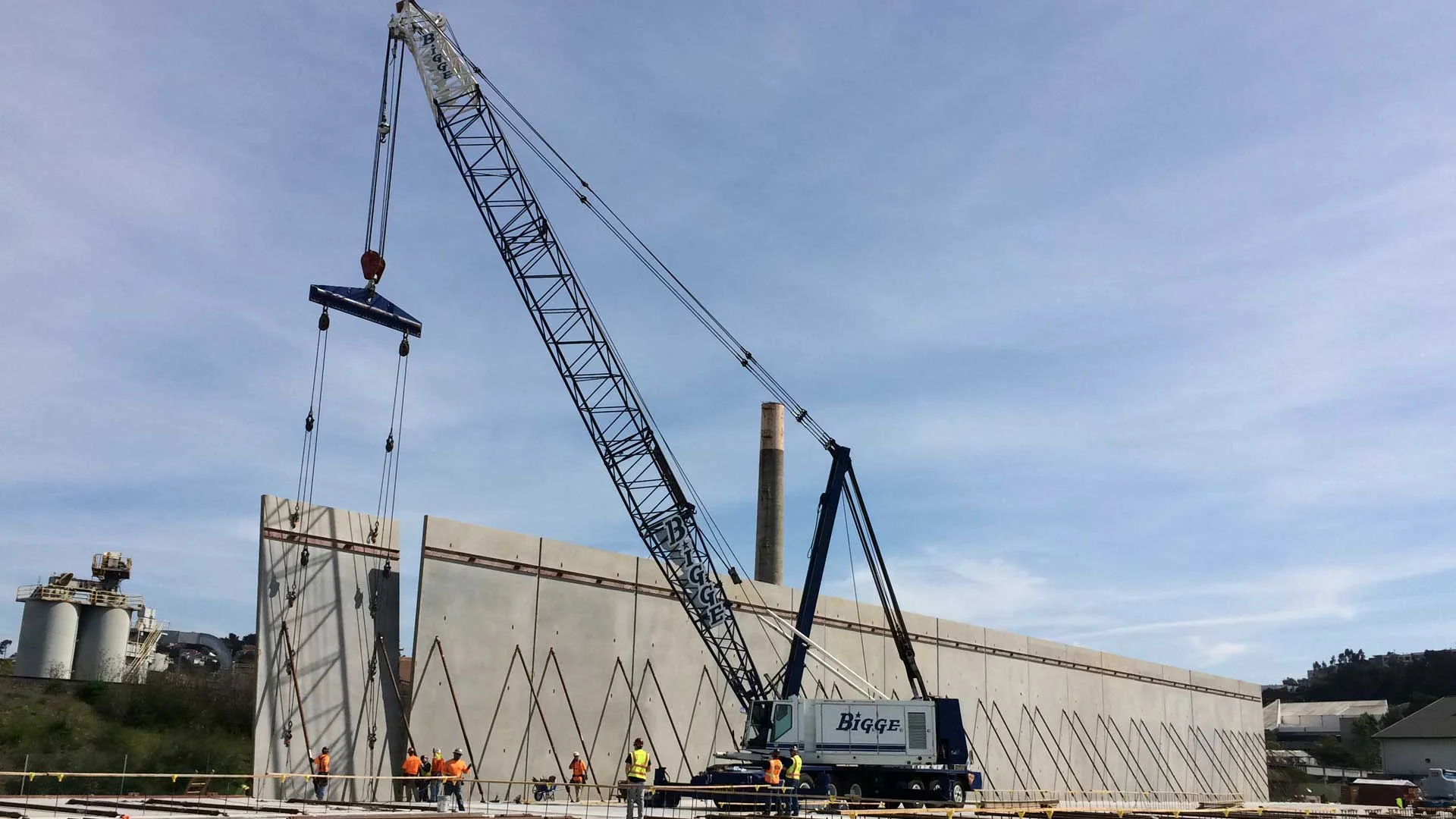 Warehouse walls tilting up