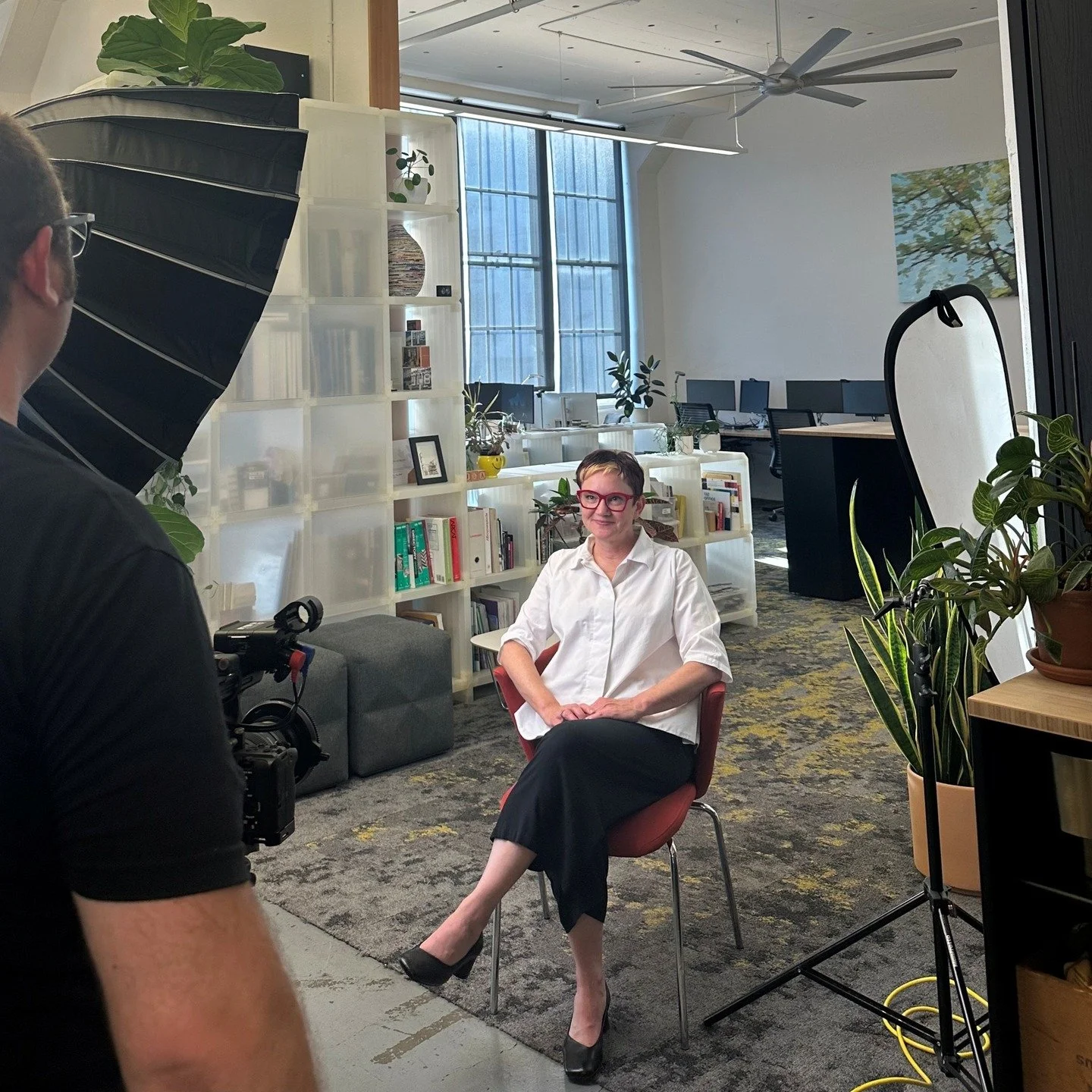 Exciting news from JLA! Julie Jackson (Principal) is the newest America ByDesign (@bydesigntv) guest commentator!
A few weeks ago, Julie and the America ByDesign crew recently filmed segments at the JLA office, focusing on San Francisco architecture