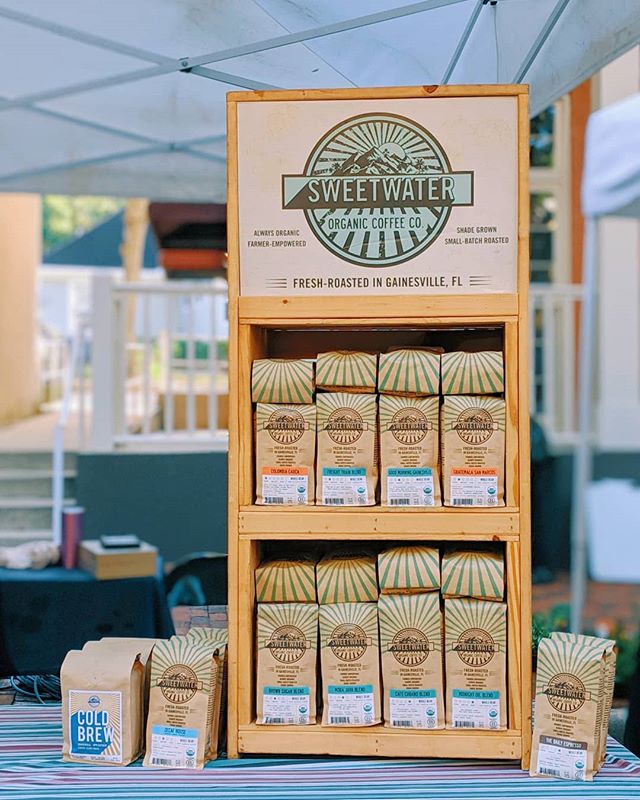 The forecast is 75&deg;- 85&deg; and sunny for the farmers market today. Come grab a cup of coffee and enjoy the good weather before the rain rolls in tomorrow. Open 8:30 am - noon. ☀️☕