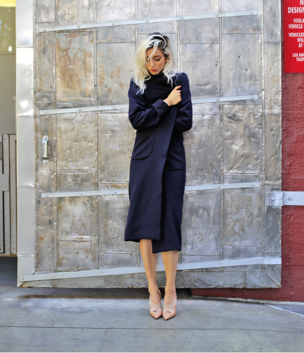navy-coat-shiver.png