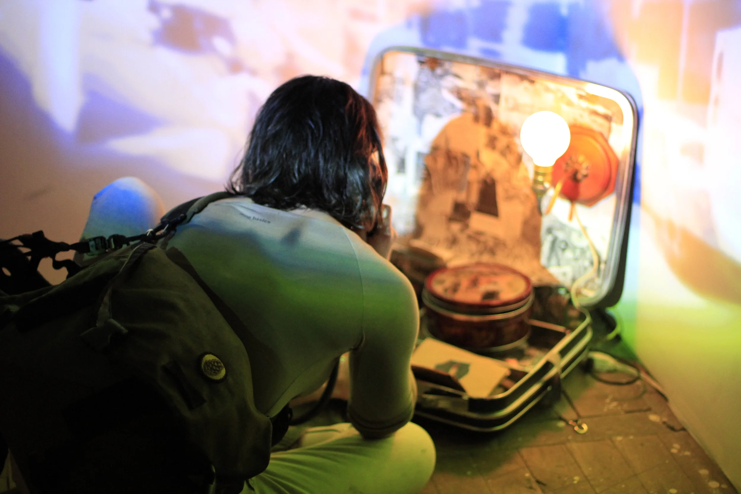  Abstract:  A multimedia installation reflecting upon the limitations and fragmentation of blurred memories and forgotten histories. Drawing influence from the art of collage and found art pioneered by Marcel Duchamp and the Dadaists, This piece exam