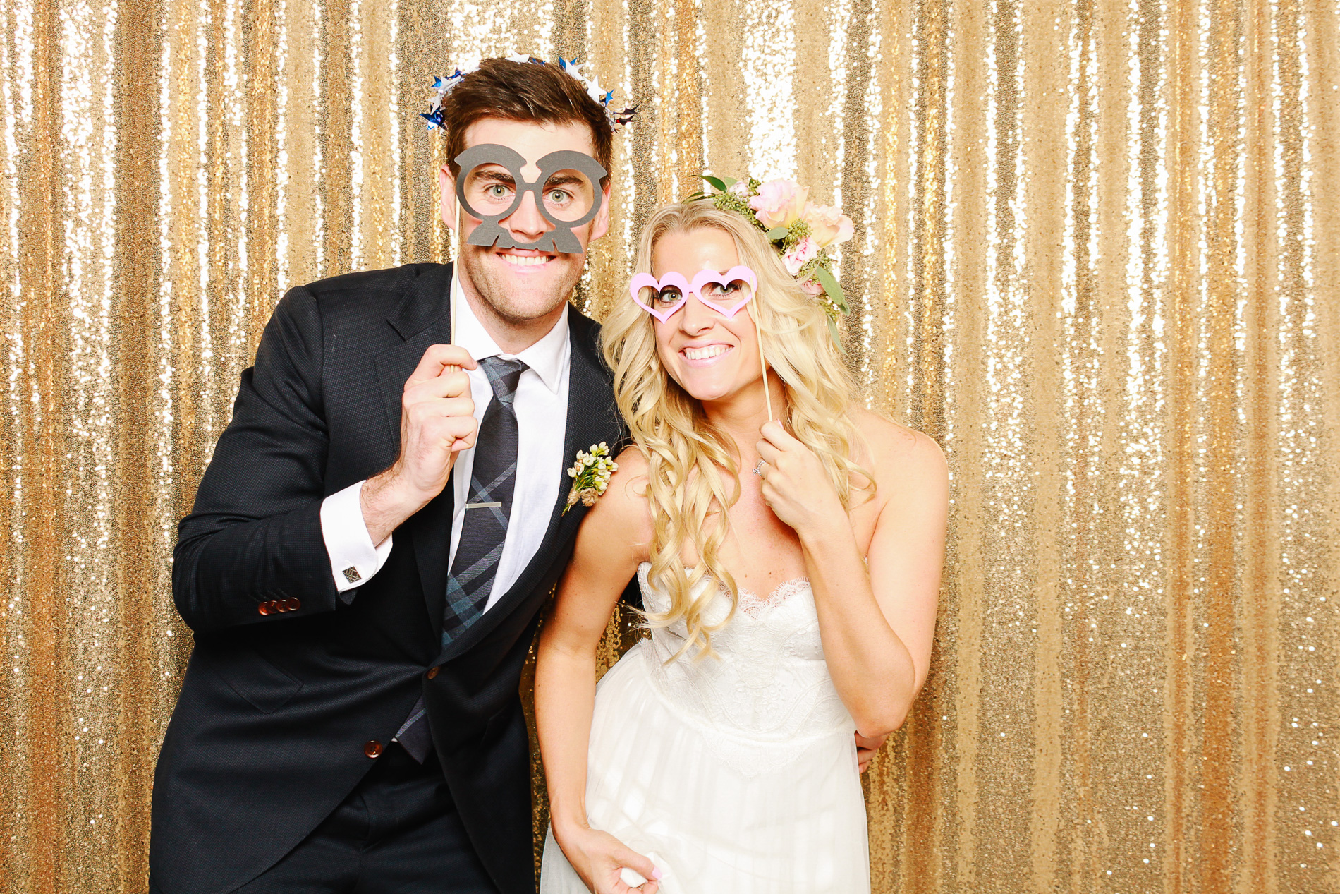 grin-and-bear-booth-photobooth-204736.jpg