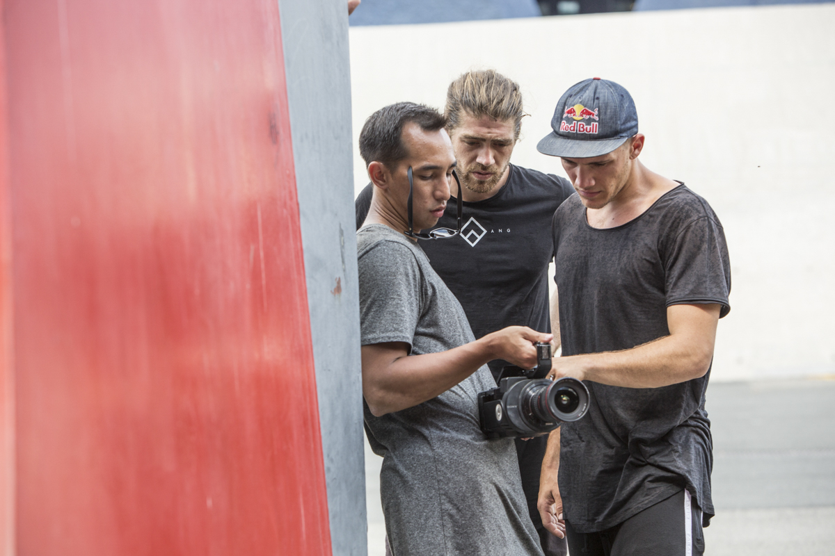 Team Farang discussion. 