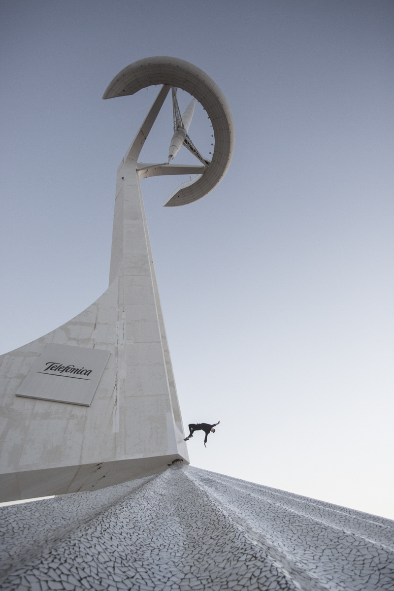 Jason Paul wall flipping the Telefonica tower. 