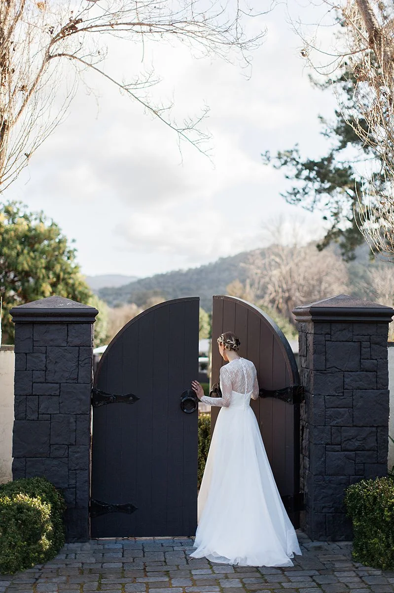 trish-lee-medieval-wedding-dress.jpg