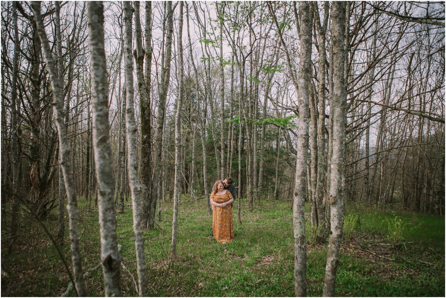 katy-sergent-photography-beauty-spot-unaka-mountain-engagement-blue-ridge-mountains-appalachian-trail-adventurous-couple-elopement-johnson-city-wedding-photographer_0006.jpg