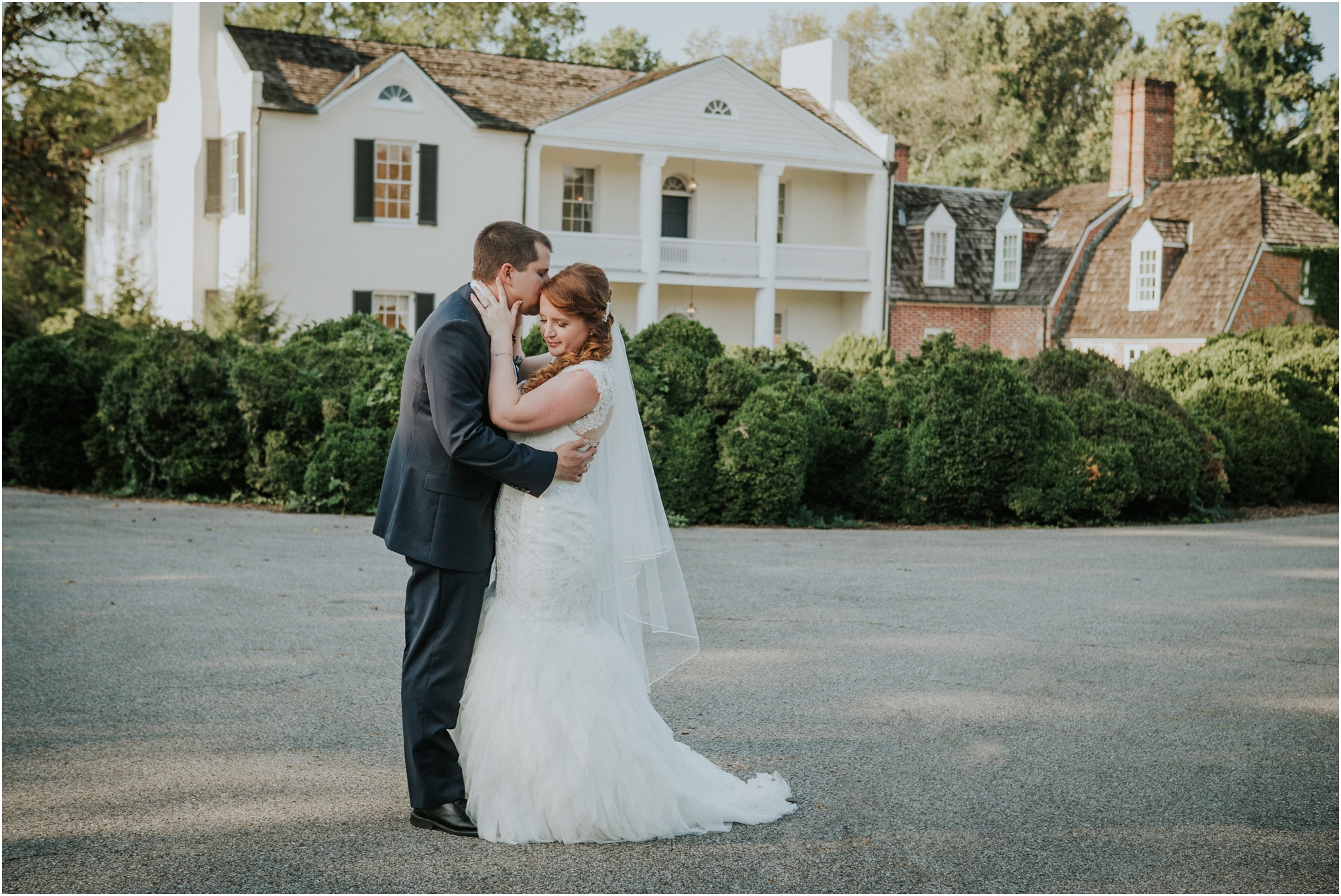 Fall-gem-stone-earthy-succulent-mount-airy-mansion-wedding-tennessee-elopement-photographer_0055.jpg