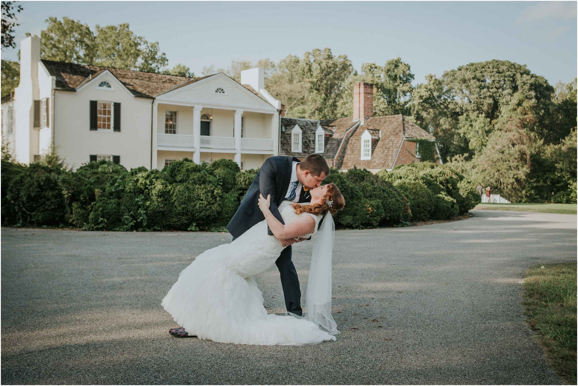 Fall-gem-stone-earthy-succulent-mount-airy-mansion-wedding-tennessee-elopement-photographer_0059.jpg