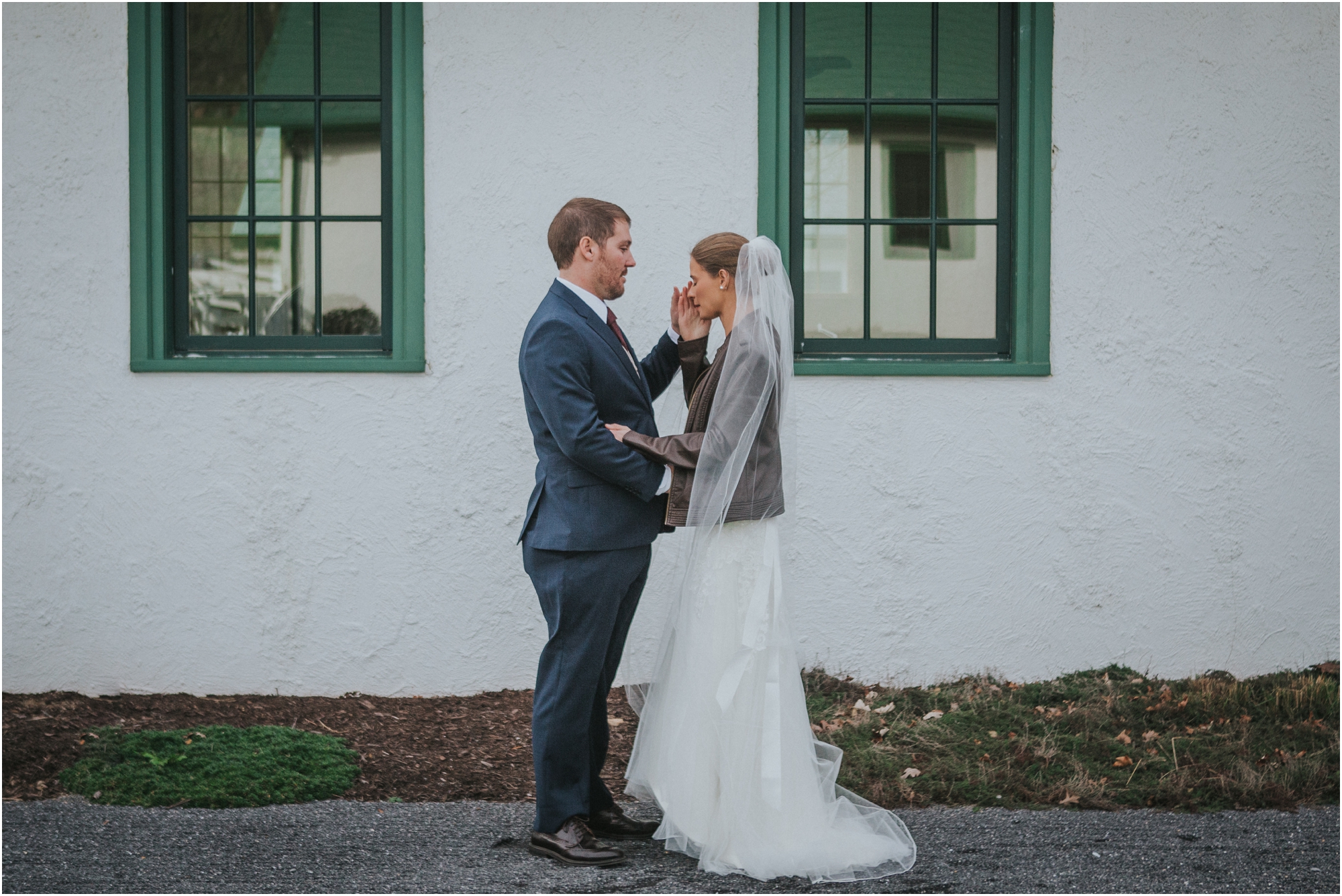 warm-springs-old-dairy-virginia-rustic-wedding-northeast-tennessee-elopement-adventuruous-photographer-katy-sergent_0028.jpg