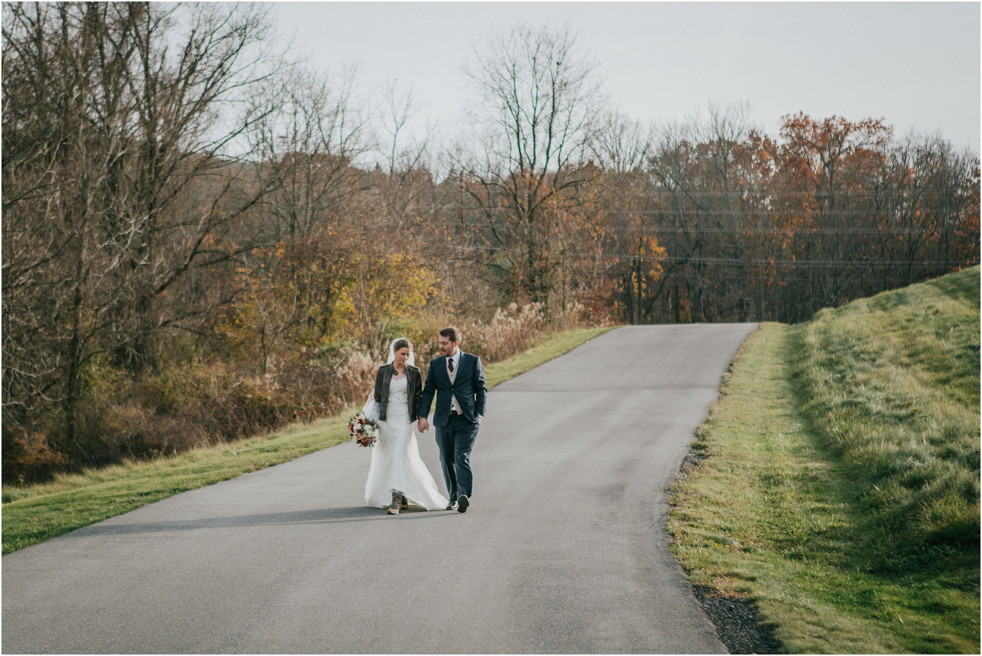 warm-springs-old-dairy-virginia-rustic-wedding-northeast-tennessee-elopement-adventuruous-photographer-katy-sergent_0041.jpg