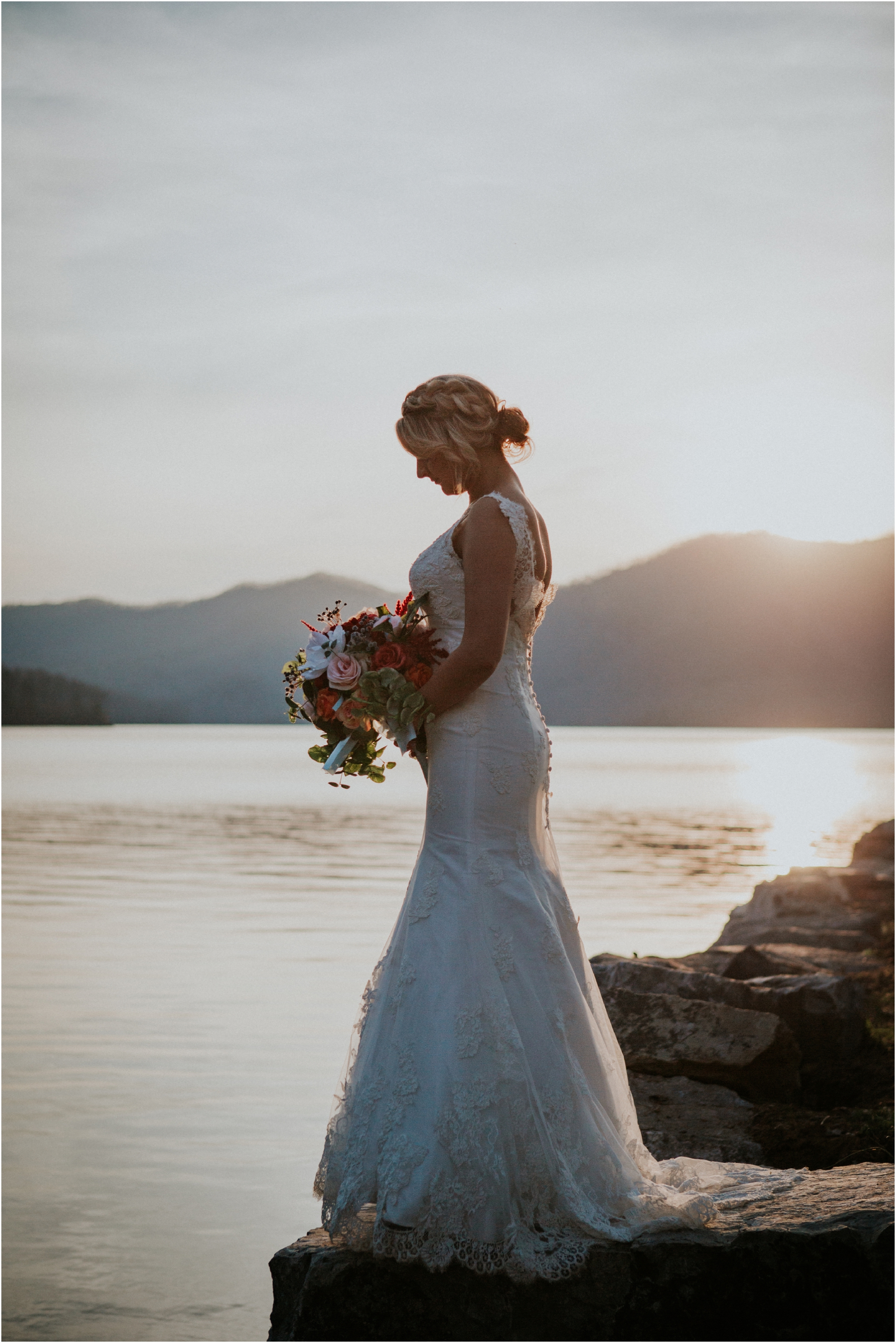 watauga-lake--bohemian-bridal-styled-session-northeast-tennessee-wedding-elopement-photography_0011.jpg