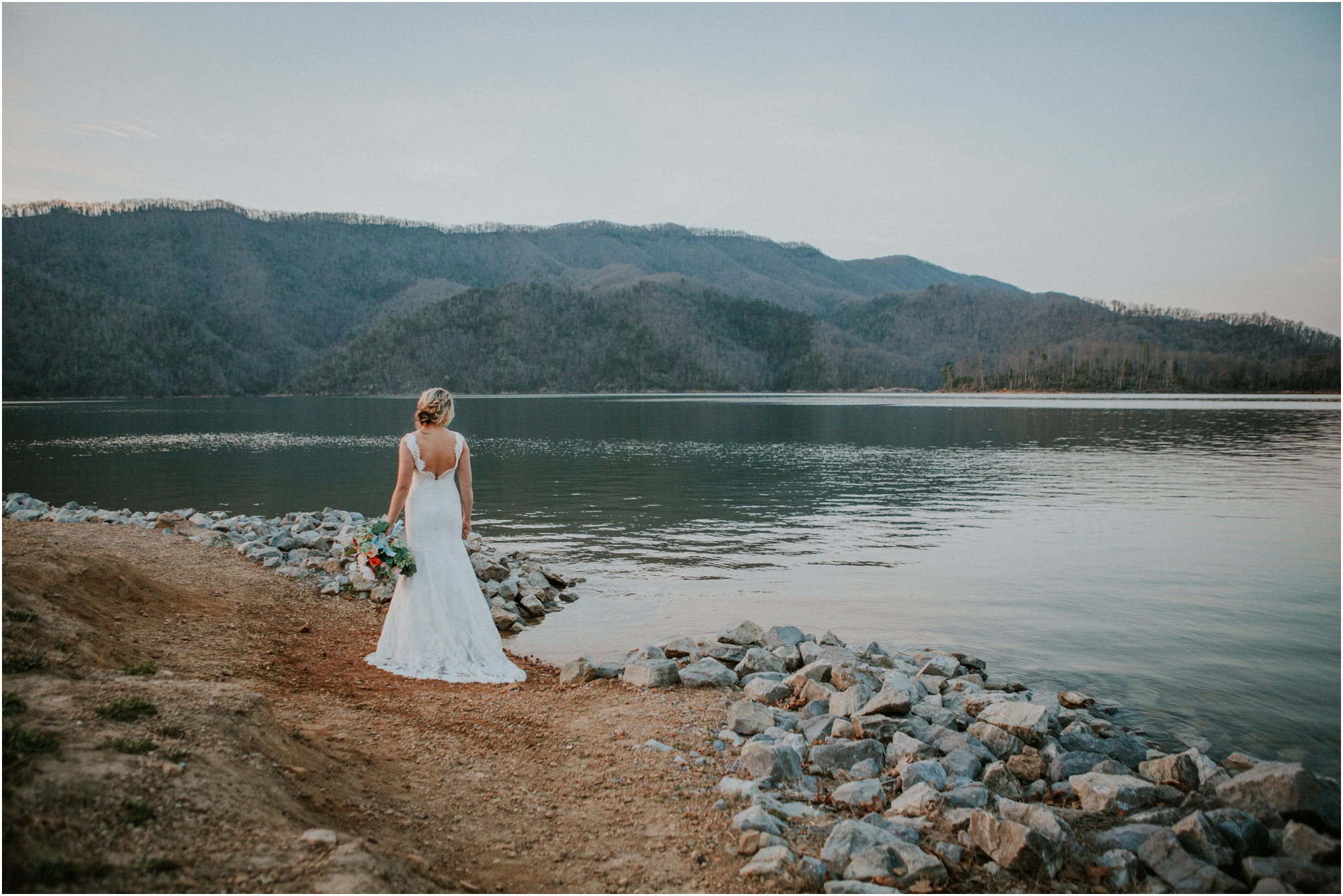 watauga-lake--bohemian-bridal-styled-session-northeast-tennessee-wedding-elopement-photography_0019.jpg