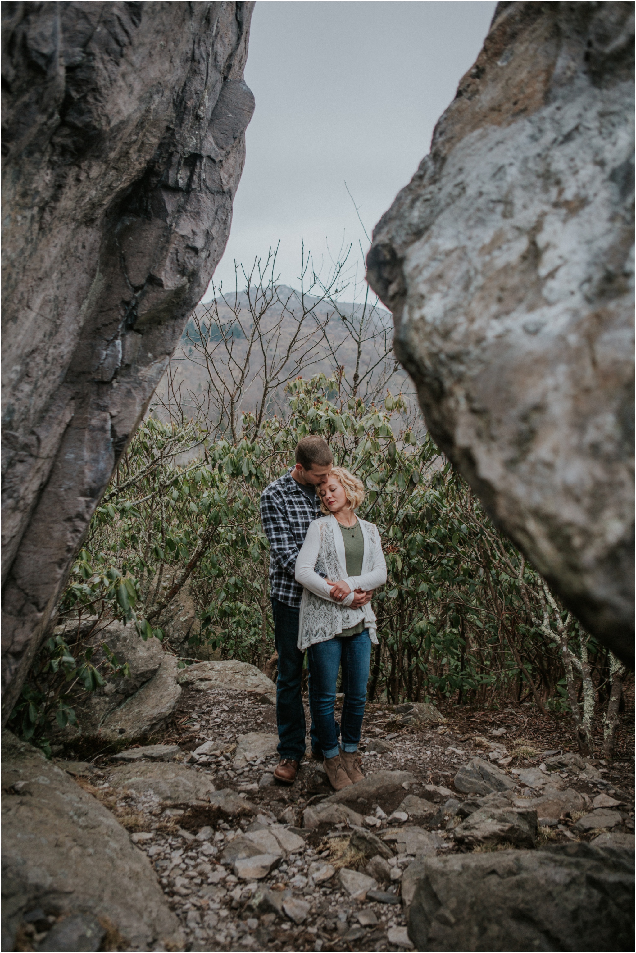 grayson-highlands-engagement-session-foggy-mountain-rustic-appalachian-virginia-katy-sergent-photography_0017.jpg